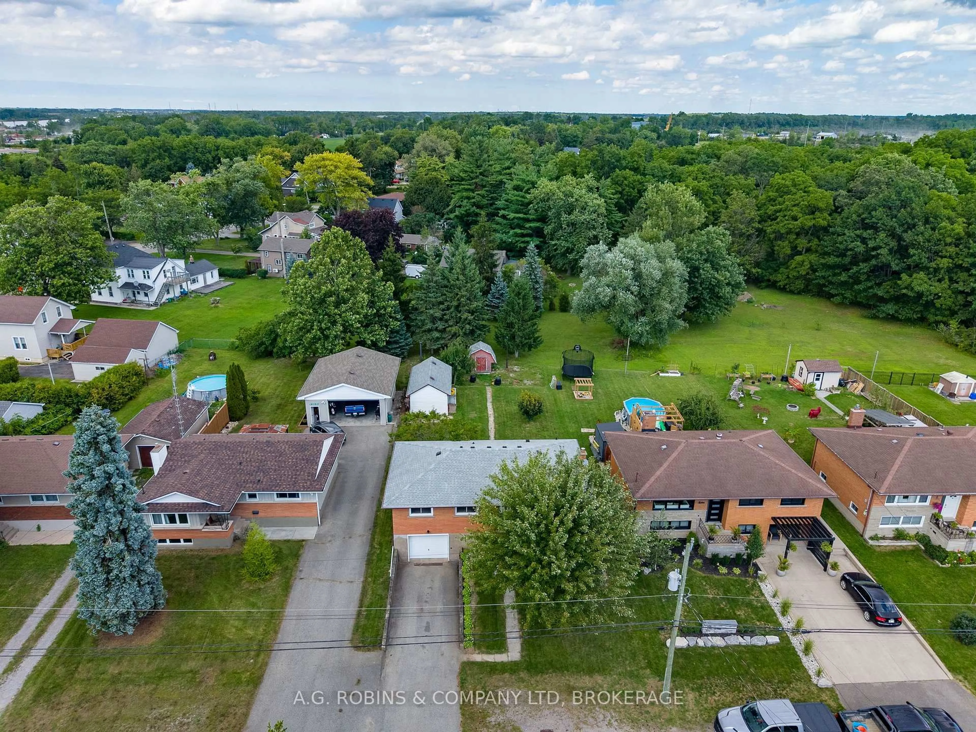 A pic from outside/outdoor area/front of a property/back of a property/a pic from drone, street for 12 Berkley Ave, Port Colborne Ontario L3K 1T2