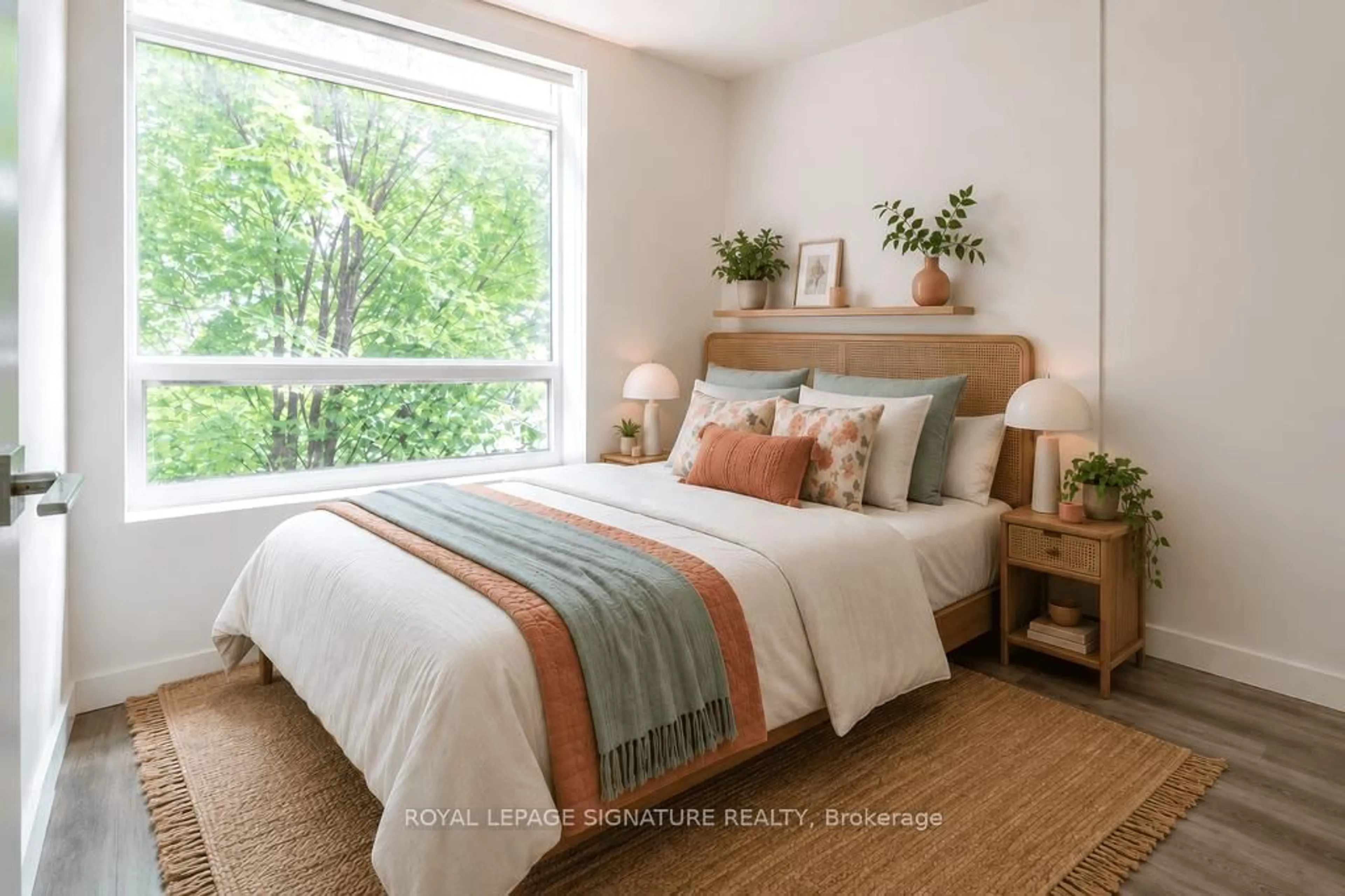 Bedroom with bed, wood/laminate floor for 479 Charlton Ave #204, Hamilton Ontario L8N 0B4