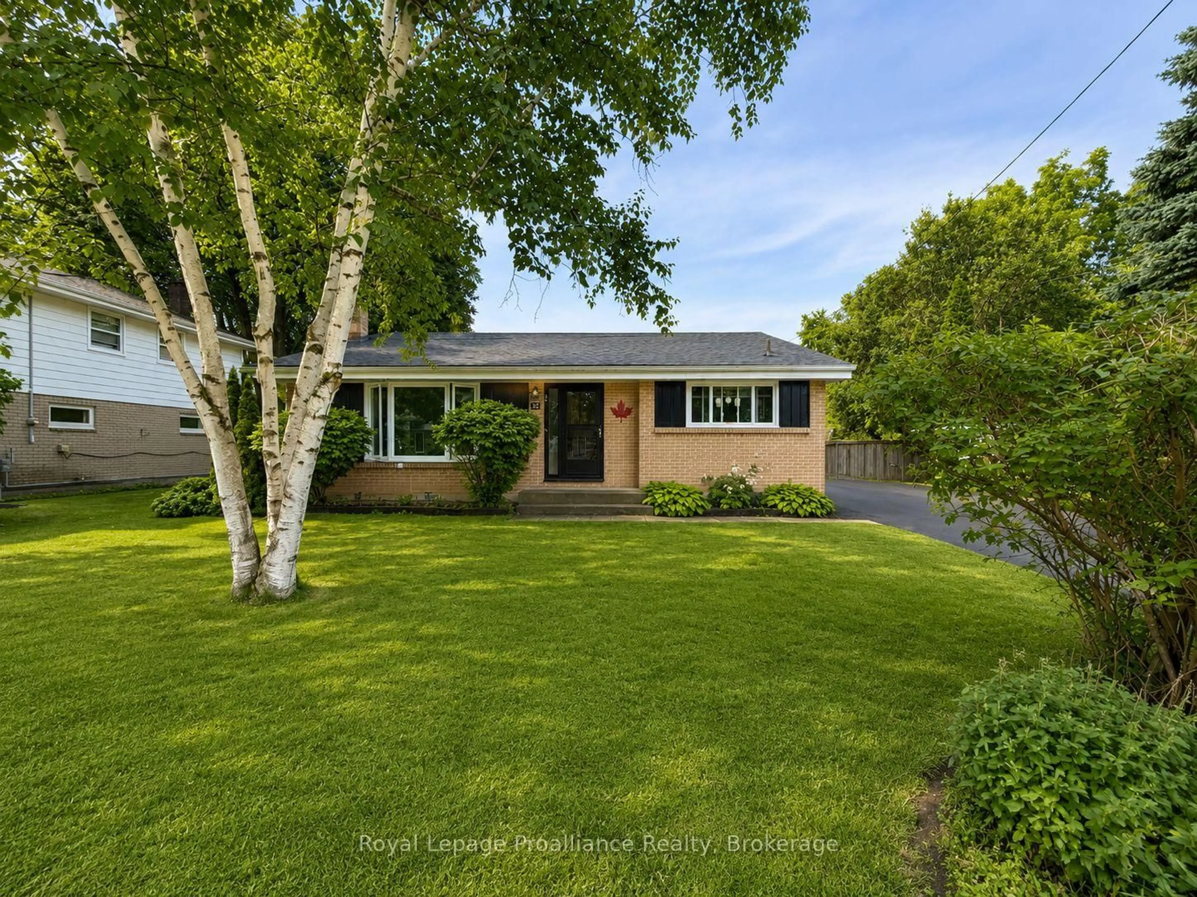Unknown for 32 Glen Rd, Belleville Ontario K8P 4G1