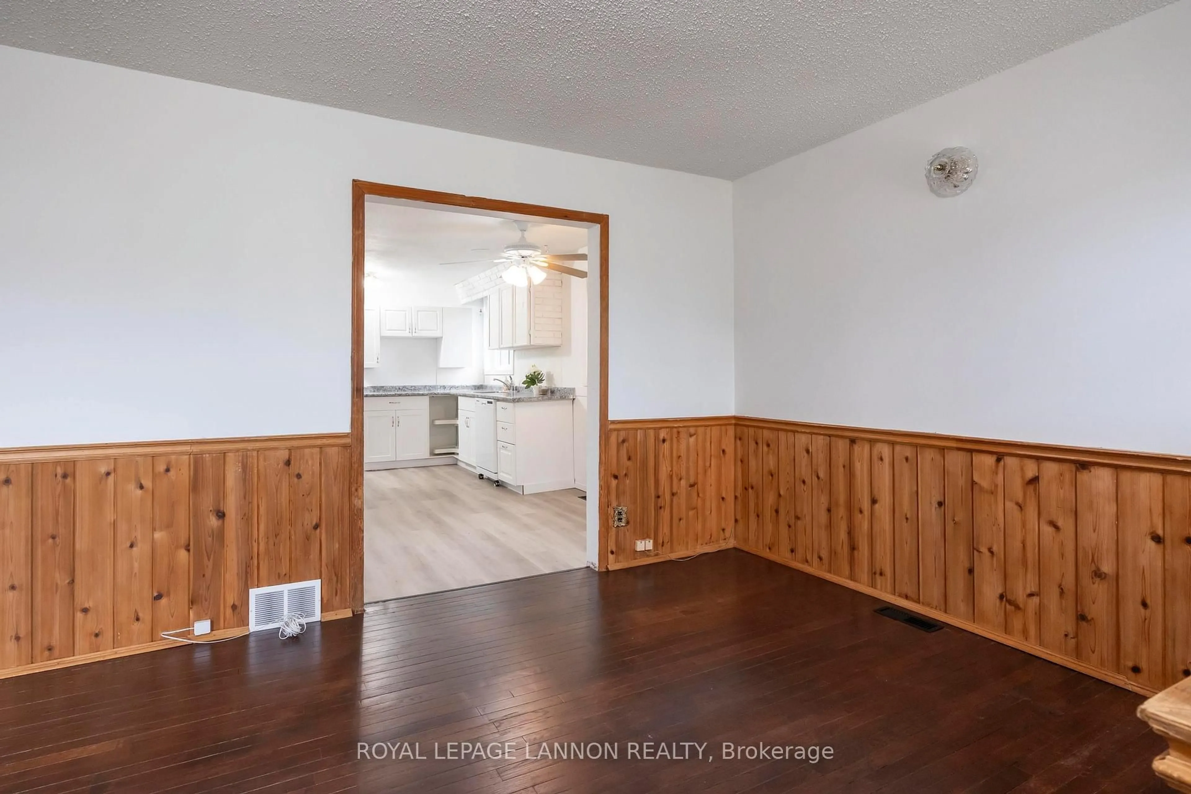 A pic of a room for 873 MINNESOTA St, Thunder Bay Ontario P7C 3L7
