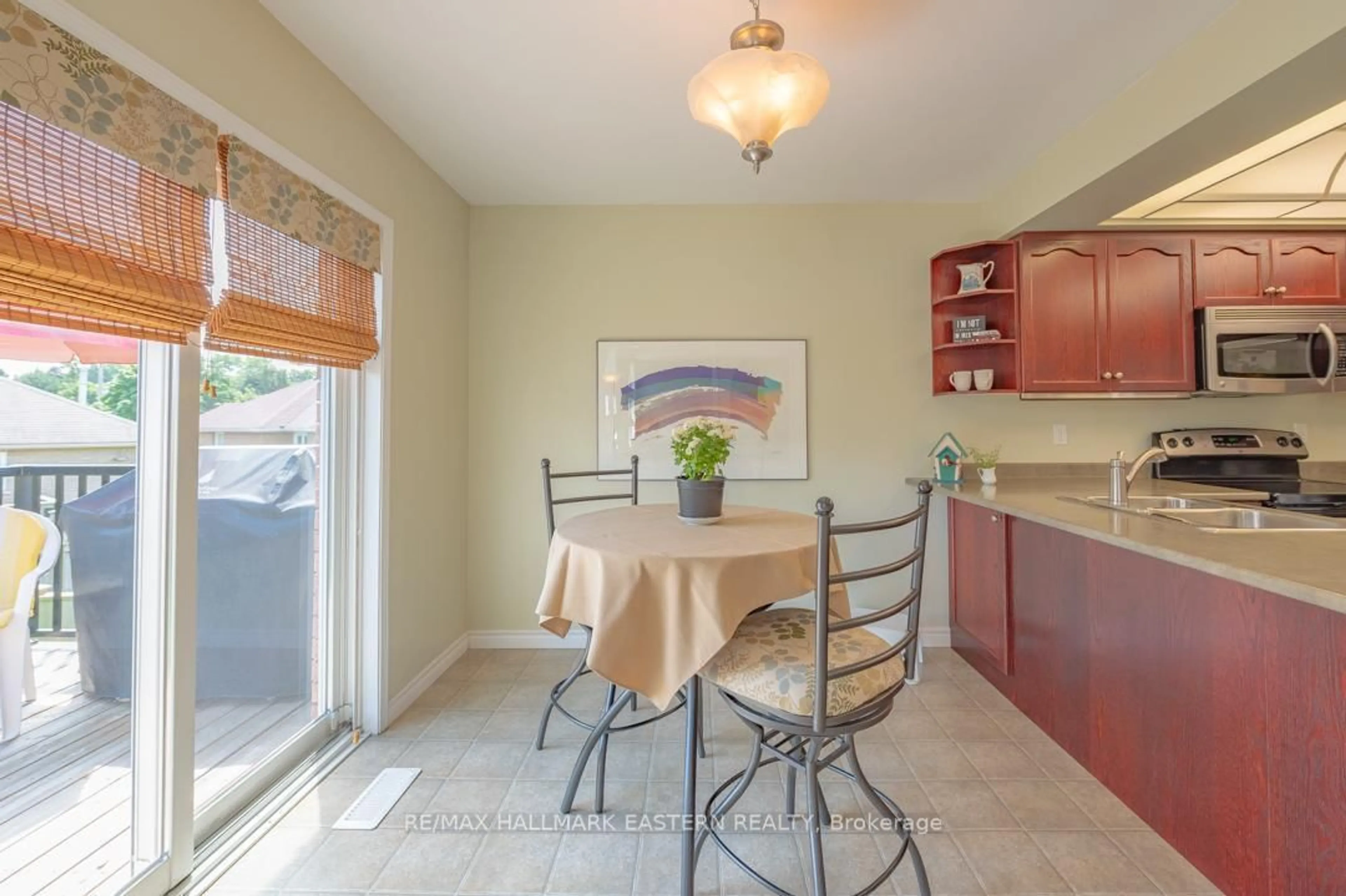 Dining room, ceramic/tile floor for 20 Ferguson Pl, Peterborough Ontario K9H 7M9