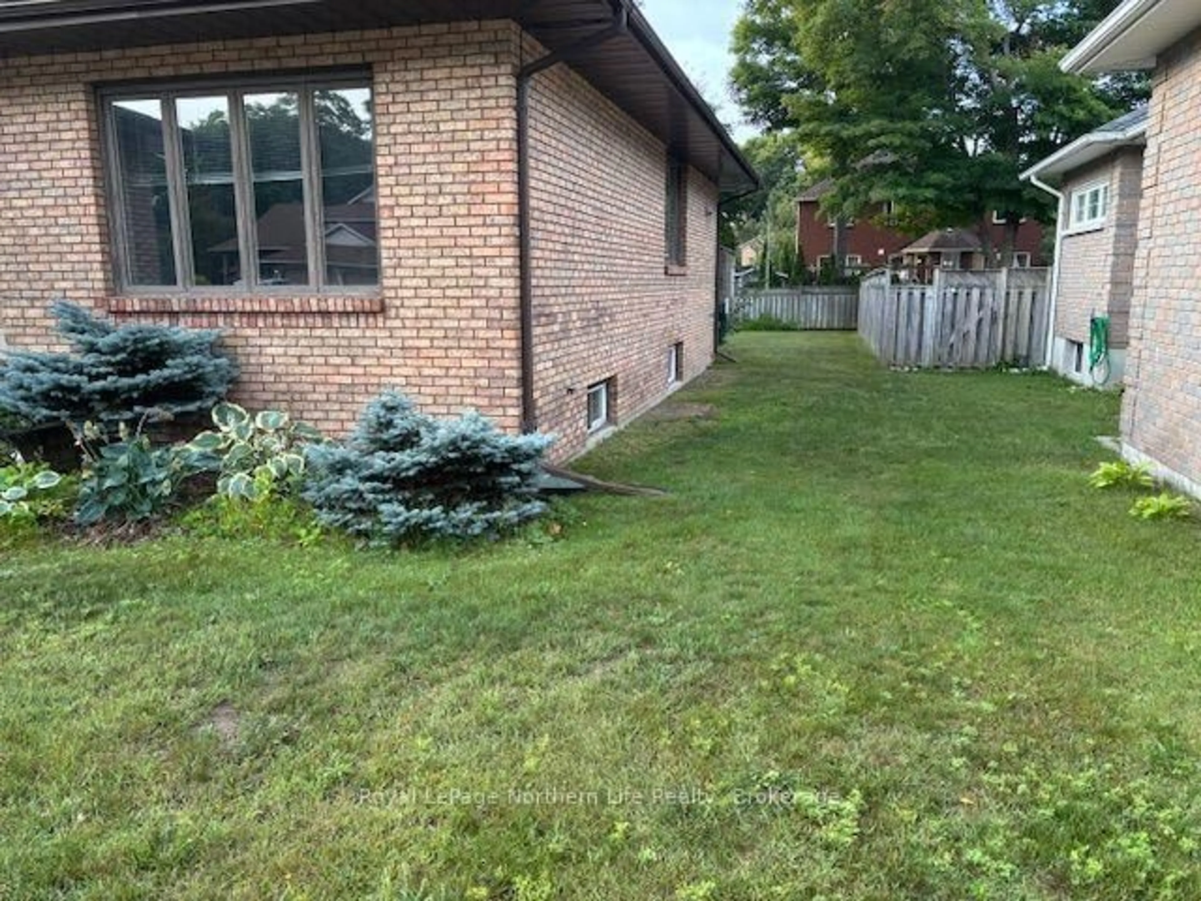 Unknown for 14 Nottingham Dr, North Bay Ontario P1C 1K9