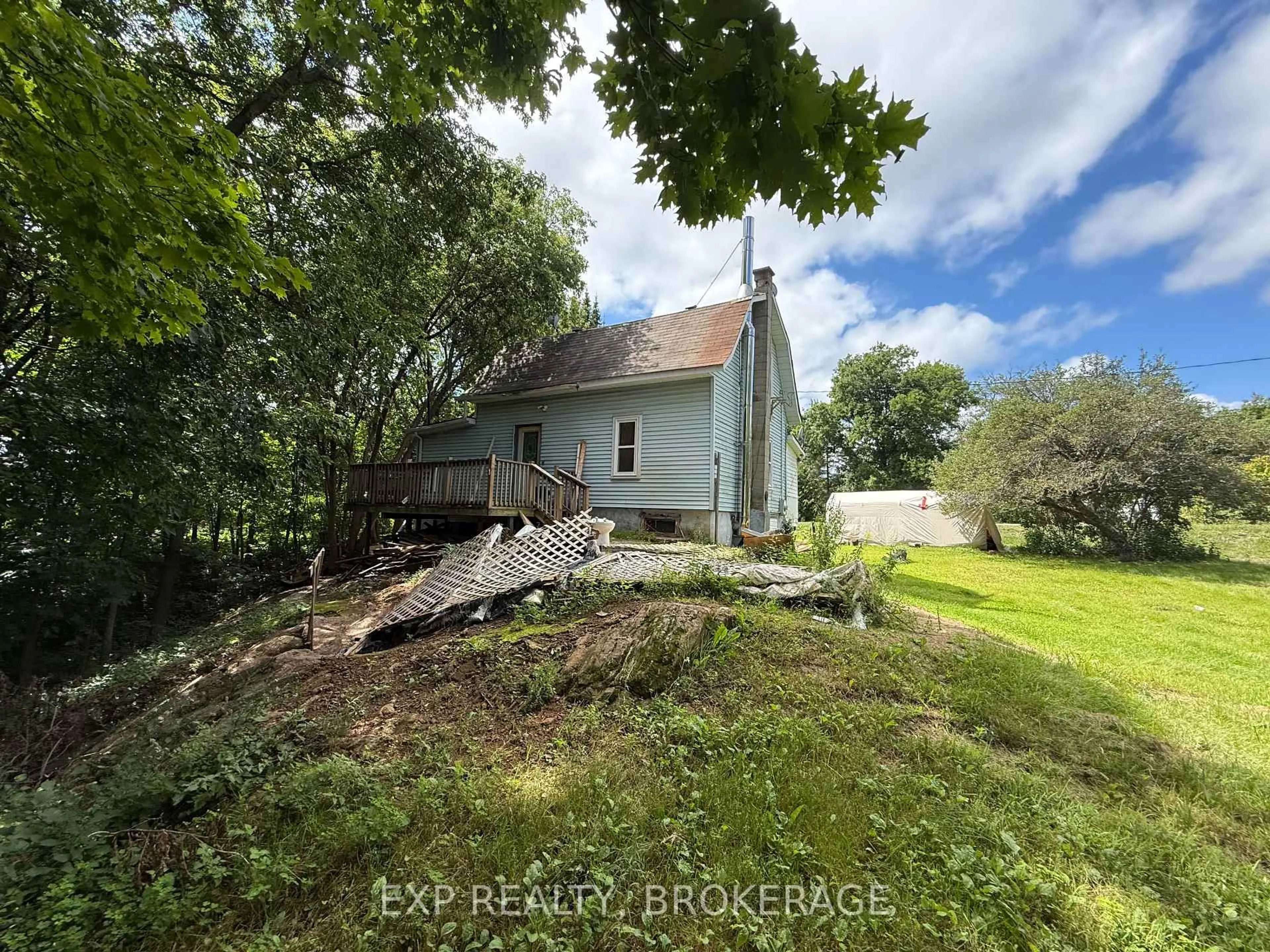 A pic from outside/outdoor area/front of a property/back of a property/a pic from drone, unknown for 14544 Road 38 Rd, Sharbot Lake Ontario K0H 2P0