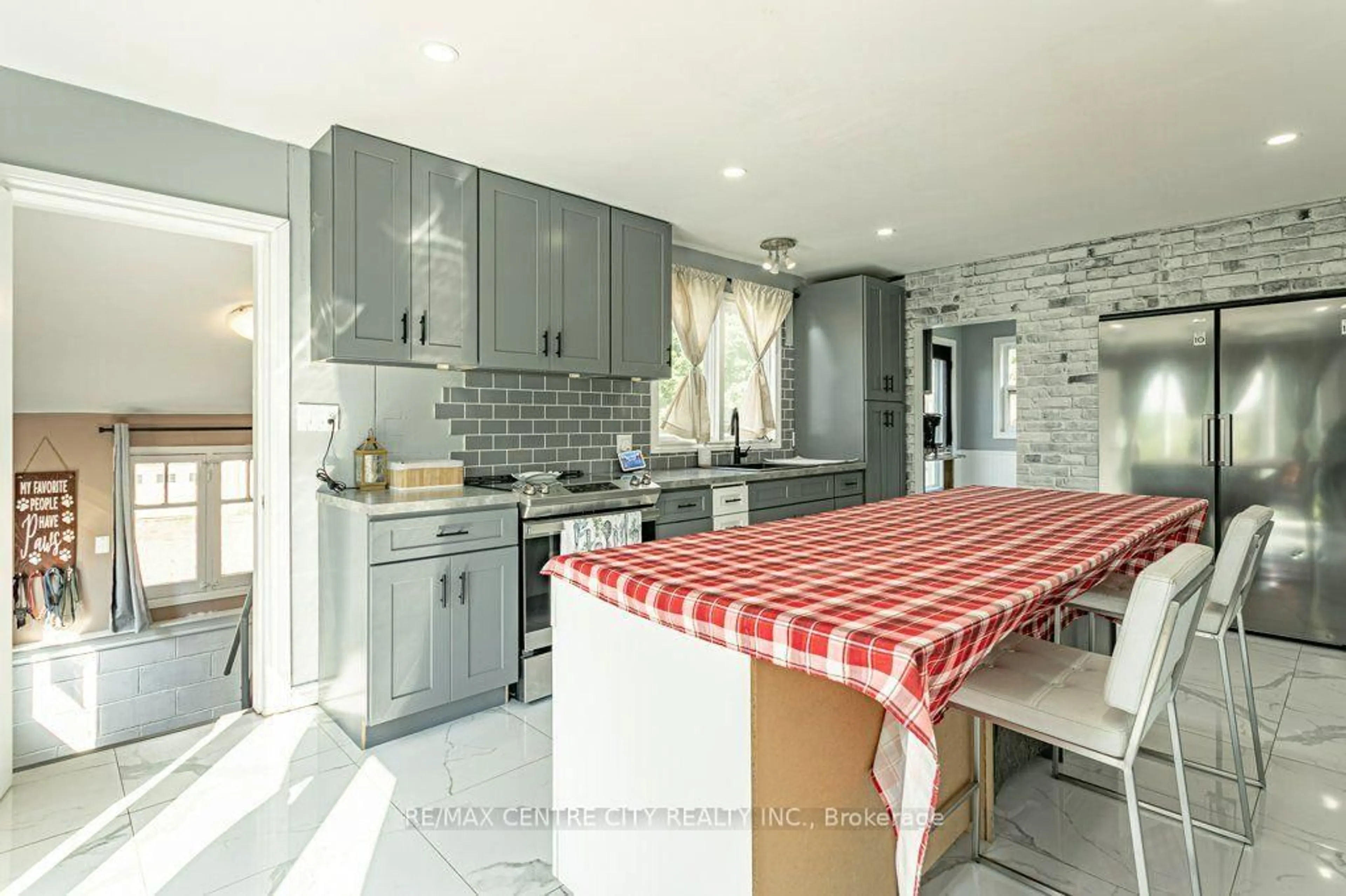 Unknown for 594443 Highway 59 Rd, Norwich Ontario N4S 7V8