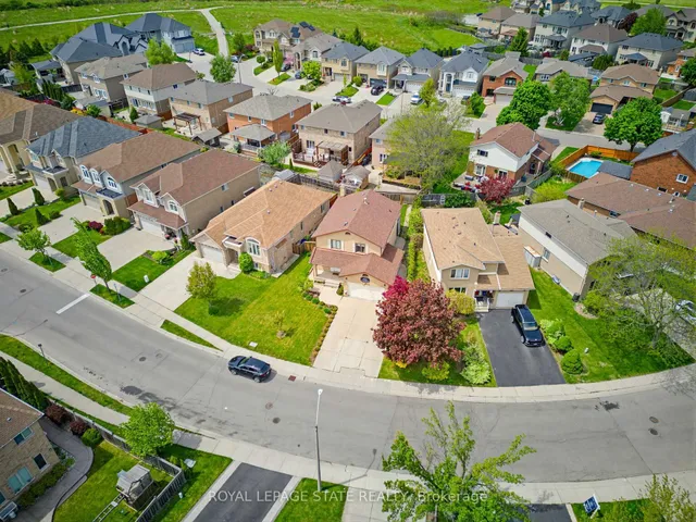 459 Dicenzo Dr, Hamilton 4