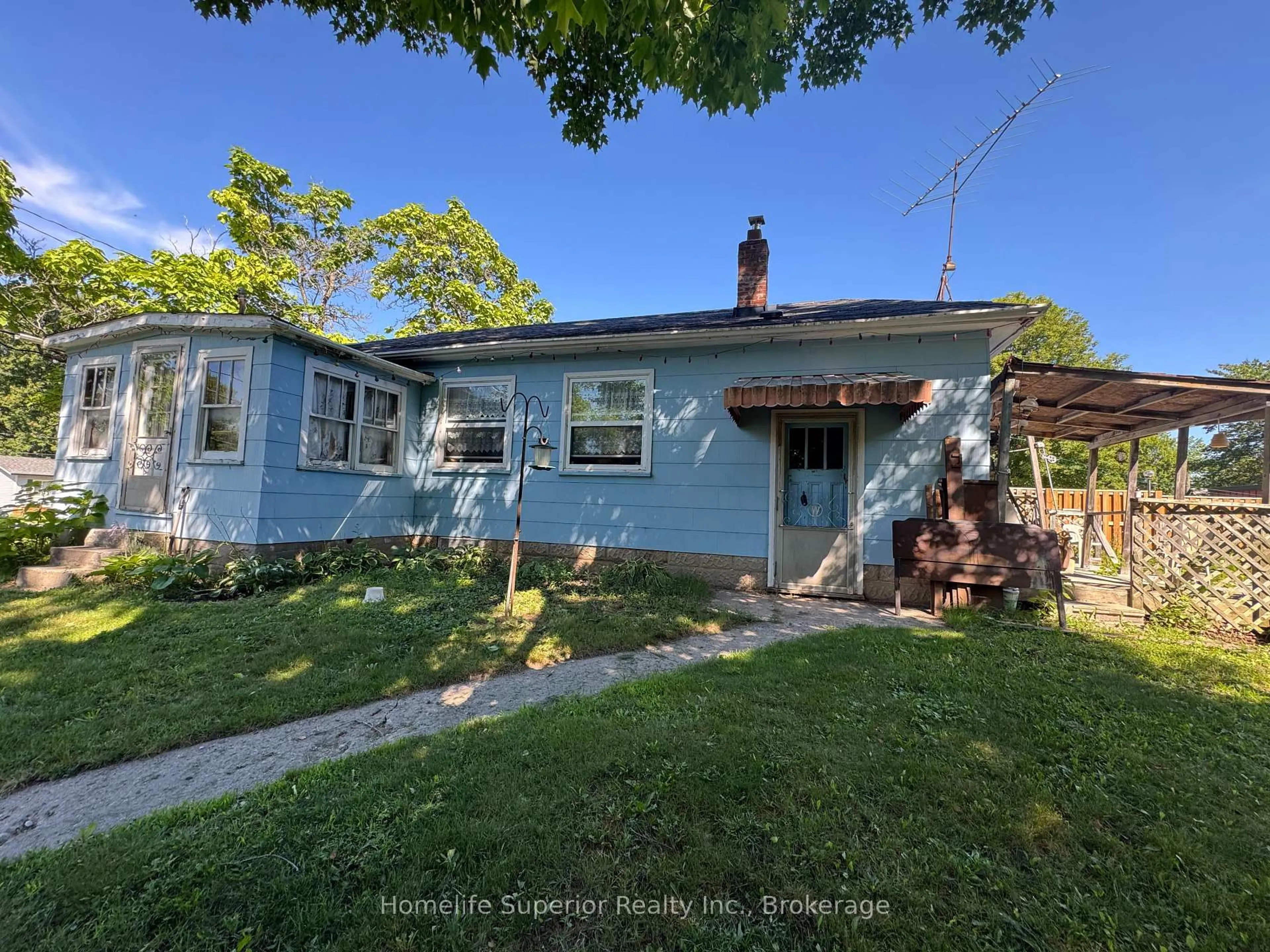 A pic from outside/outdoor area/front of a property/back of a property/a pic from drone, street for 163 County Rd 46, Havelock-Belmont-Methuen Ontario K0L 1Z0