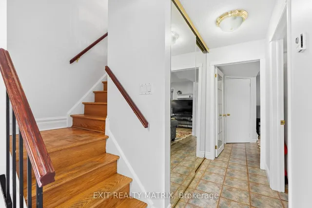 270 Fernleaf Cres, Orleans 5