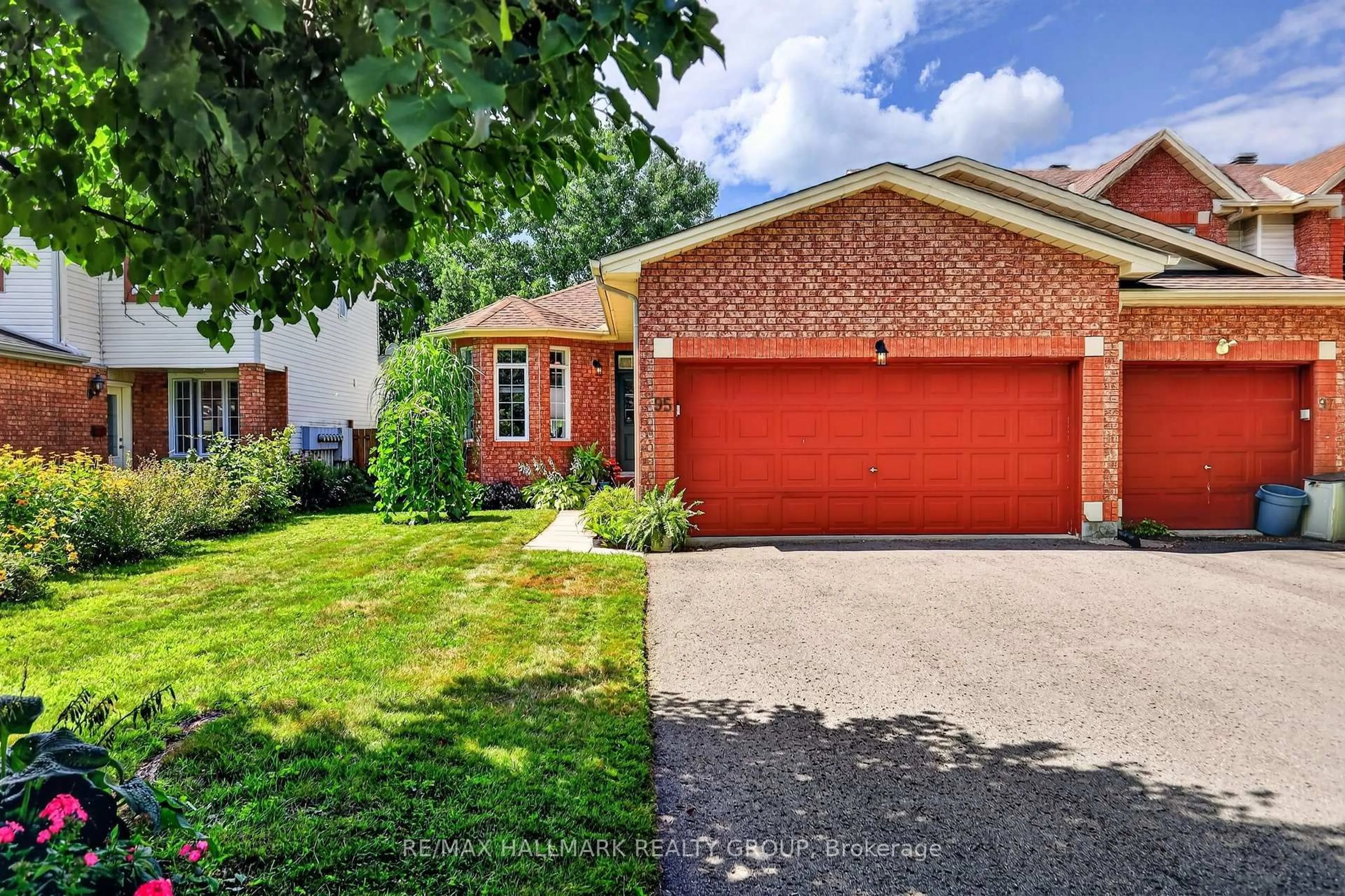 Home with brick exterior material, street for 95 College Circ, Ottawa Ontario K1K 4R9