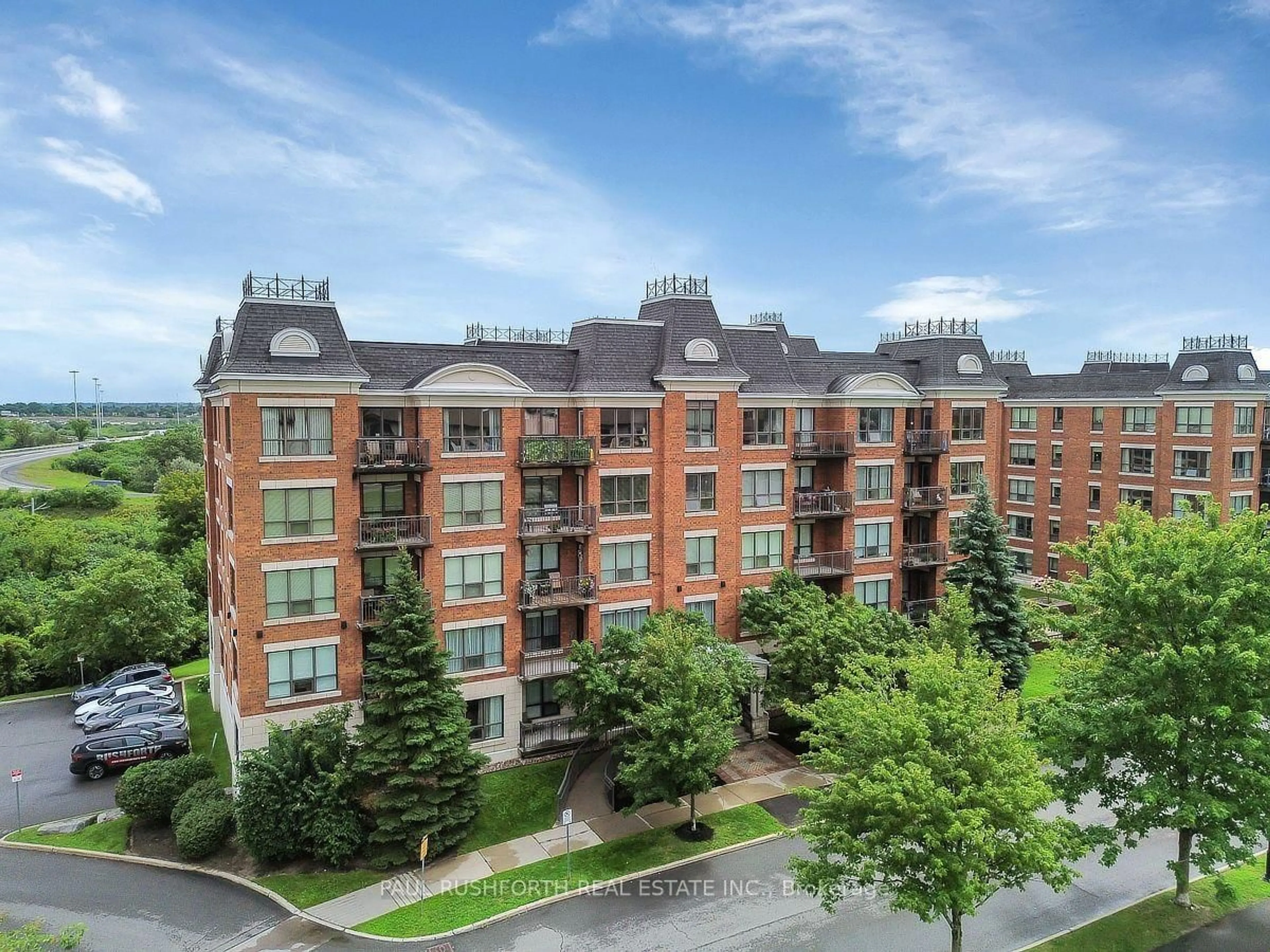 A pic from outside/outdoor area/front of a property/back of a property/a pic from drone, city buildings view from balcony for 905 Beauparc Pvt Private #321, Ottawa Ontario K1J 0A1