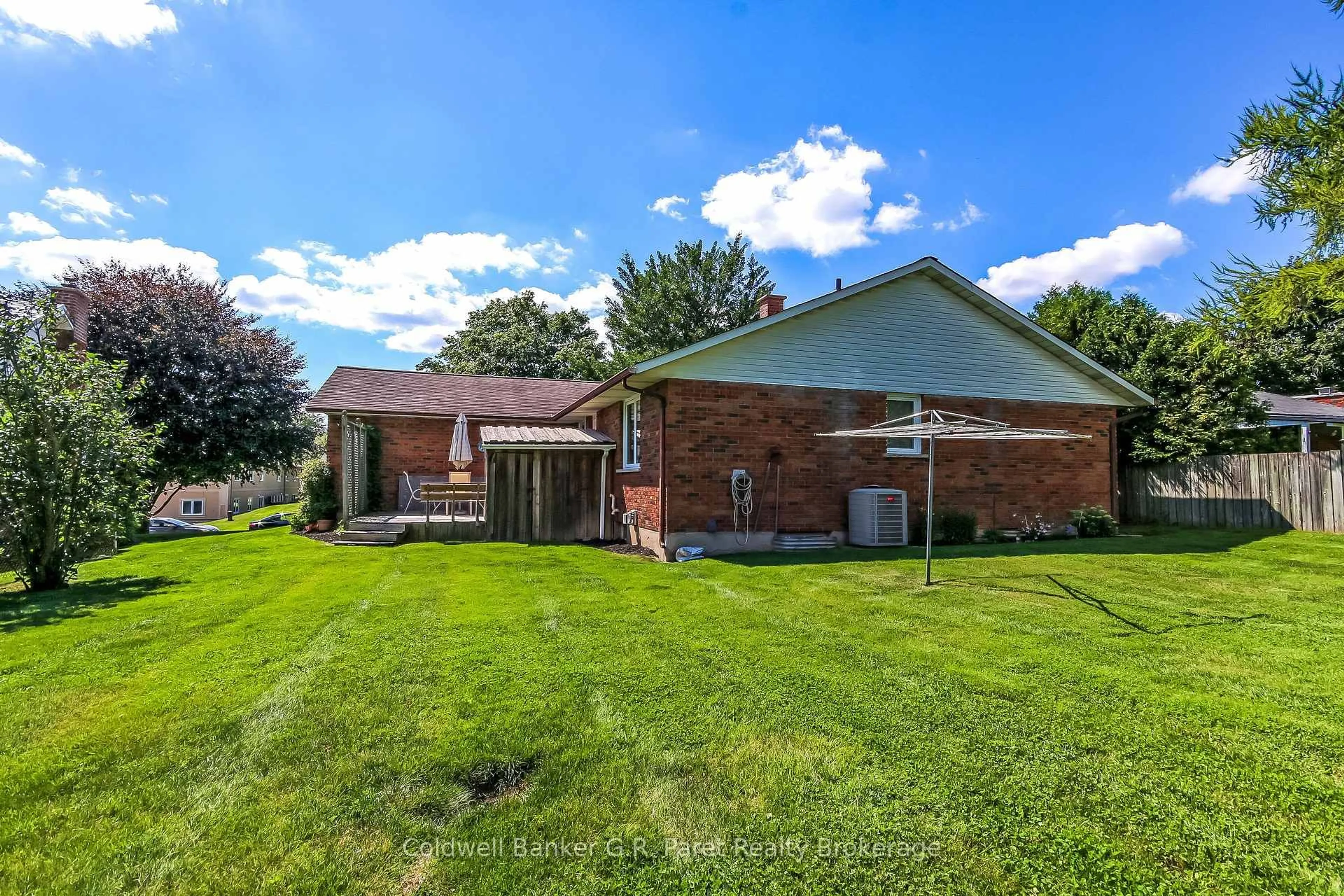Home with brick exterior material, water/lake/river/ocean view for 28 Woodcock Dr, Tillsonburg Ontario N4G 4M2