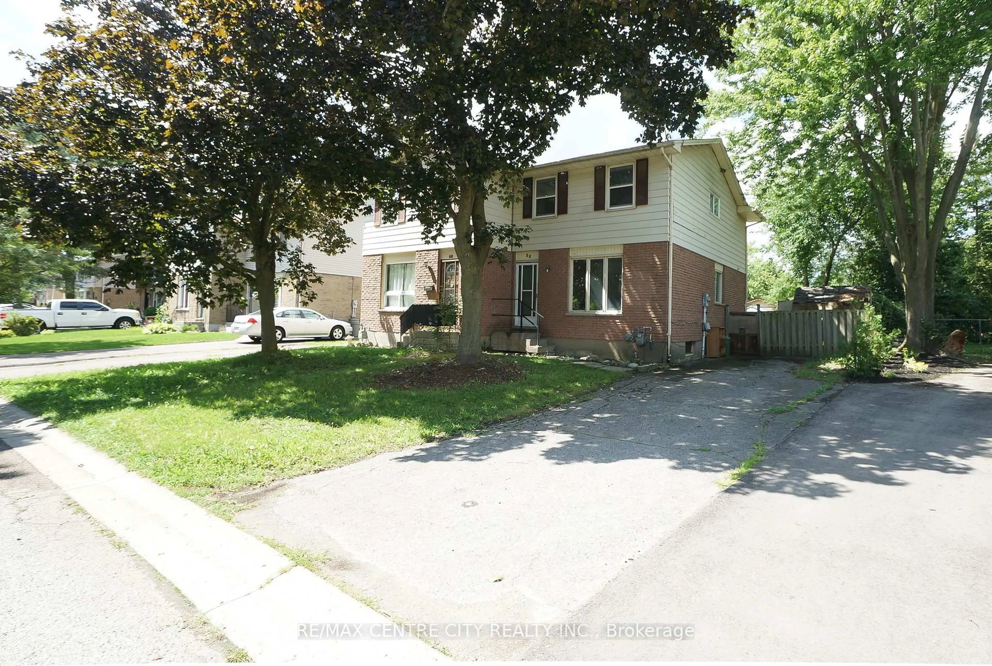 Unknown for 66 Inverary Rd, London North Ontario N6G 3L6