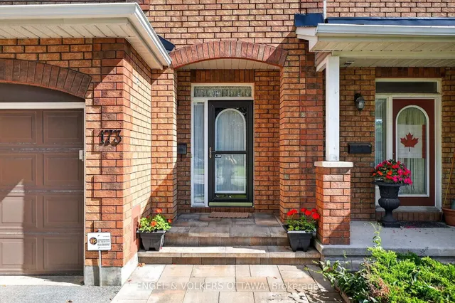 173 Hearst Way, Kanata 3