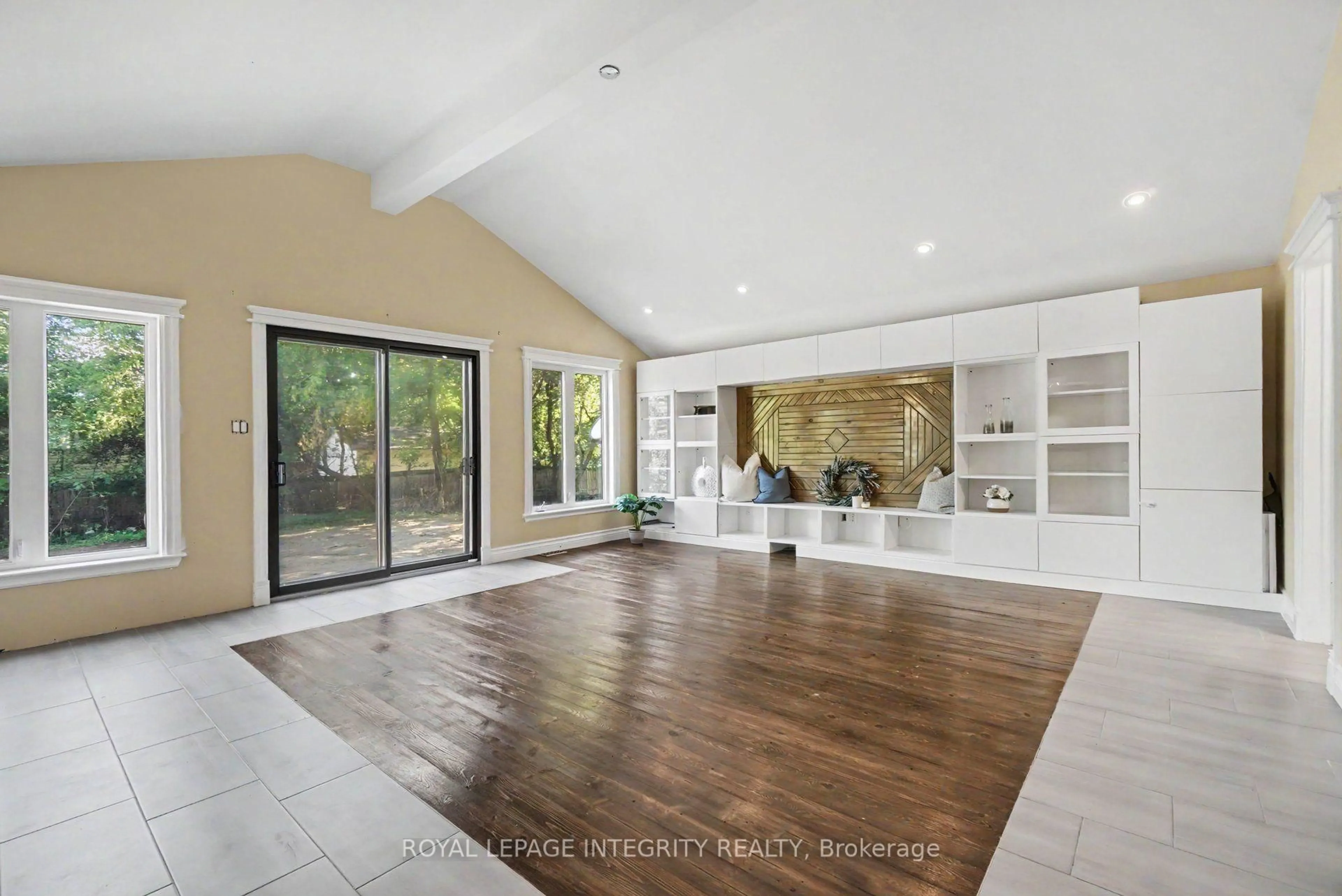 Unknown for 357 Bayview Dr, Ottawa Ontario K0A 3M0