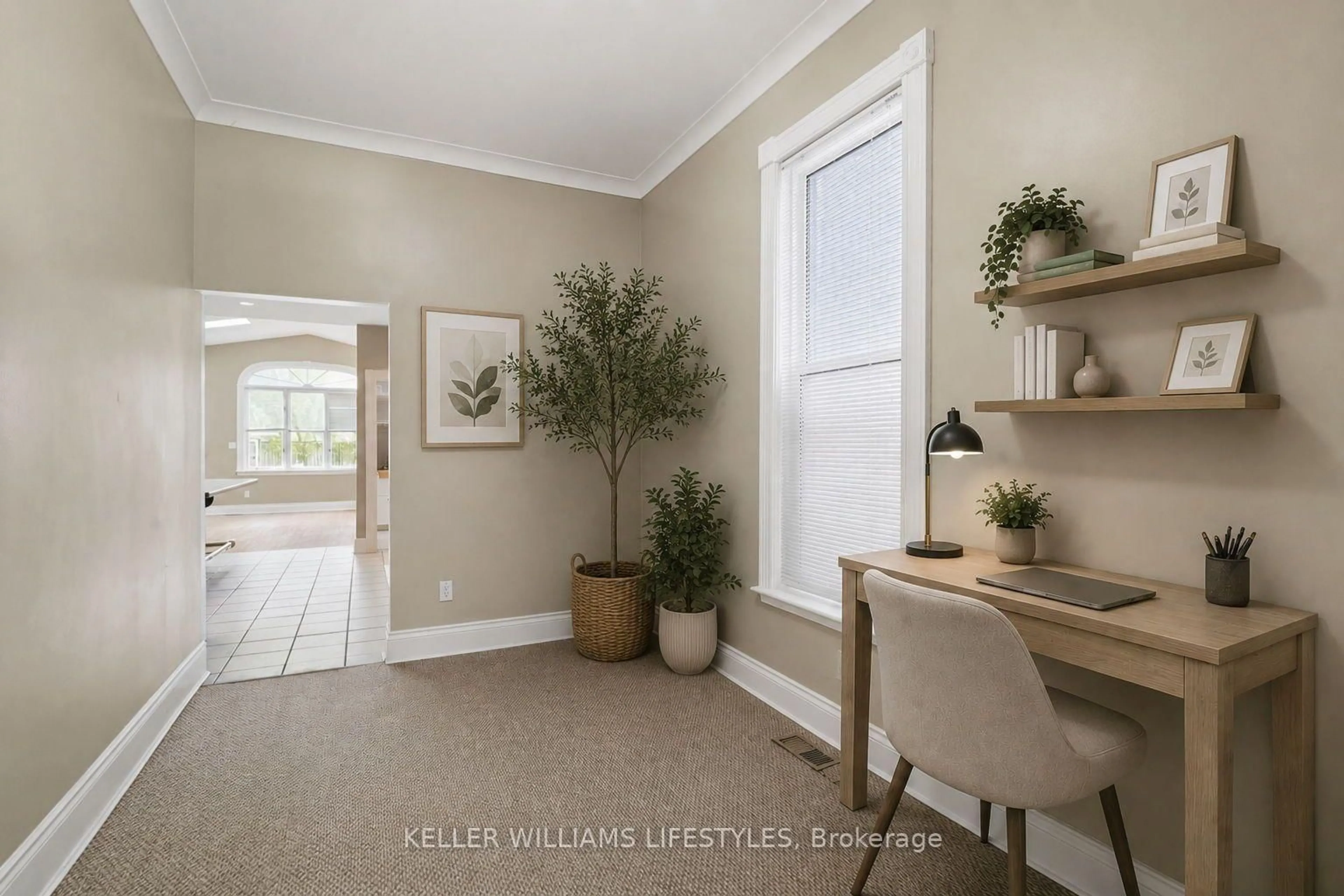 Indoor entryway for 303 Pall Mall St, London East Ontario N6B 2G8
