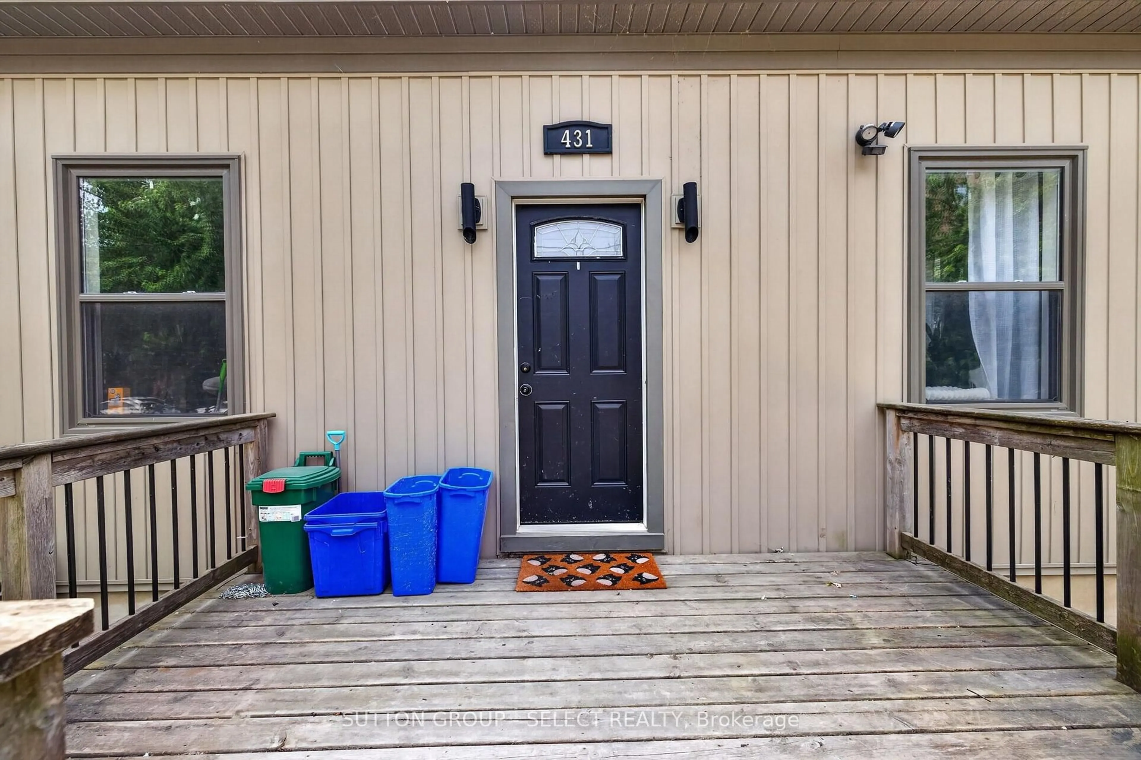 Unknown for 431 South St, London East Ontario N6B 1C1