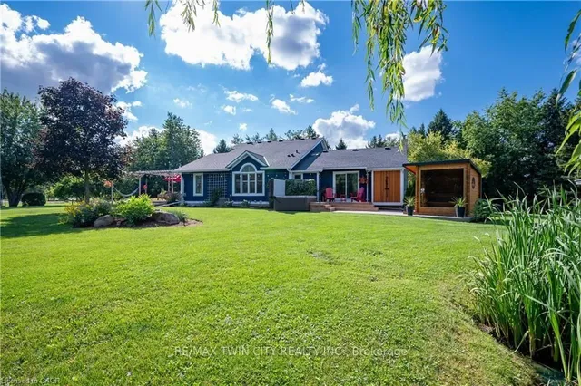 6471 Sideroad 15 Rd, Mapleton 5