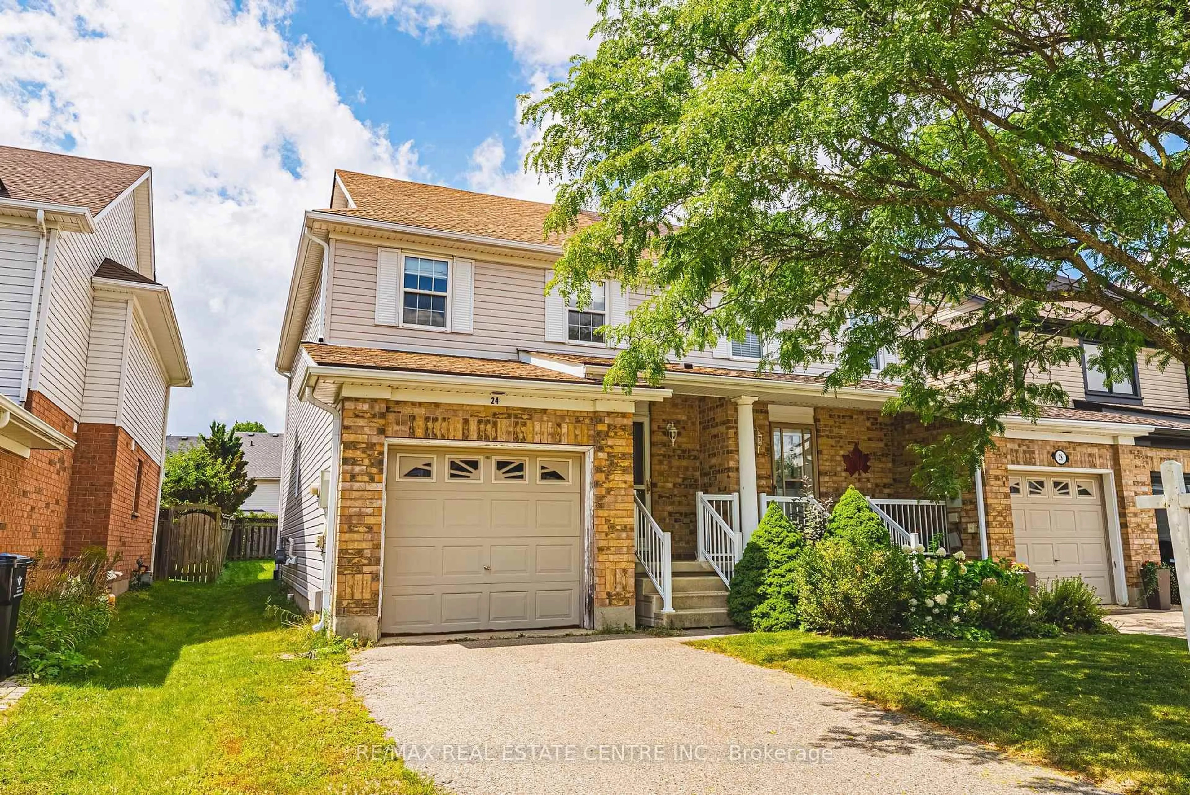 Home with brick exterior material, street for 24 King William Crt, Cambridge Ontario N3C 4J2
