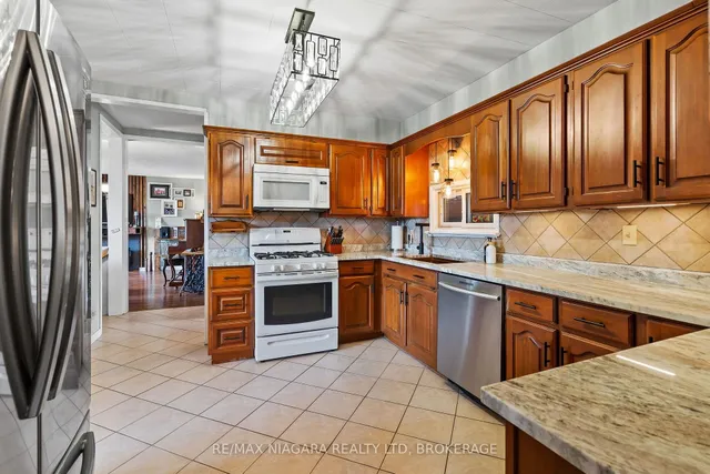 1470 KILLALY St, Port Colborne 3