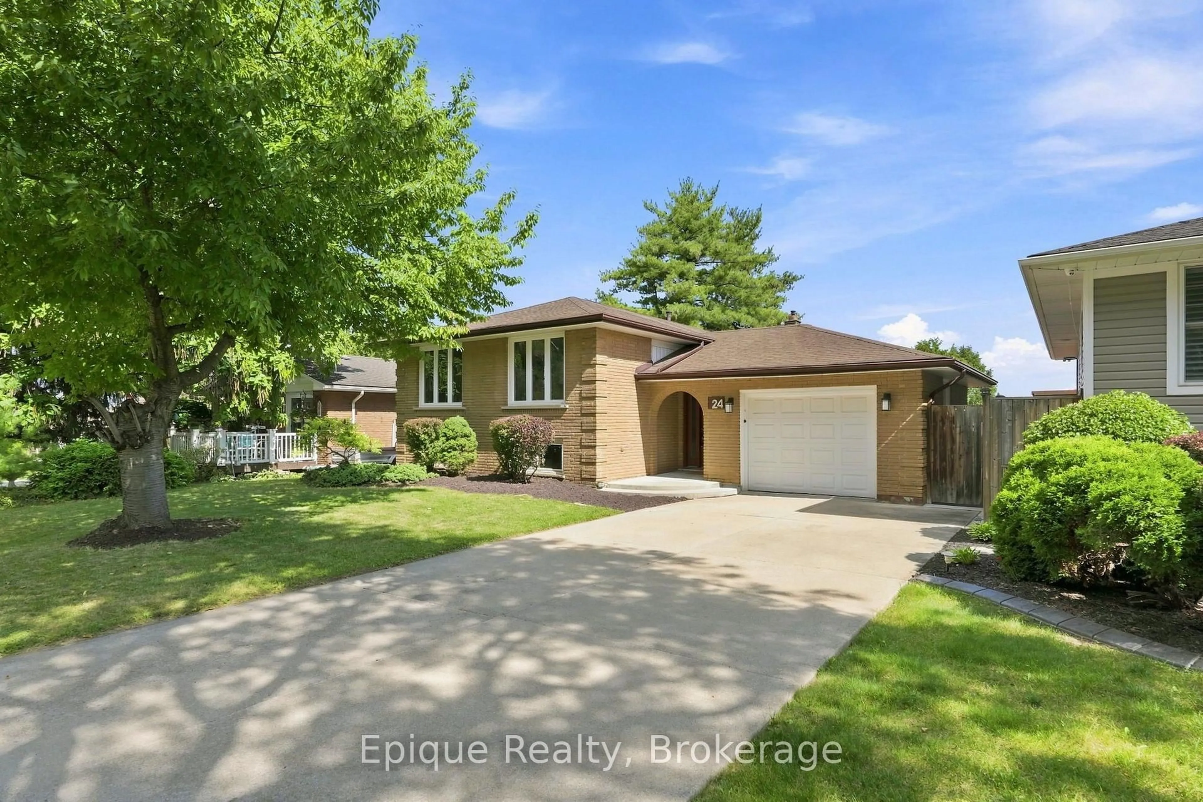 Unknown for 24 Brae Crest Dr, Hamilton Ontario L8G 3A6