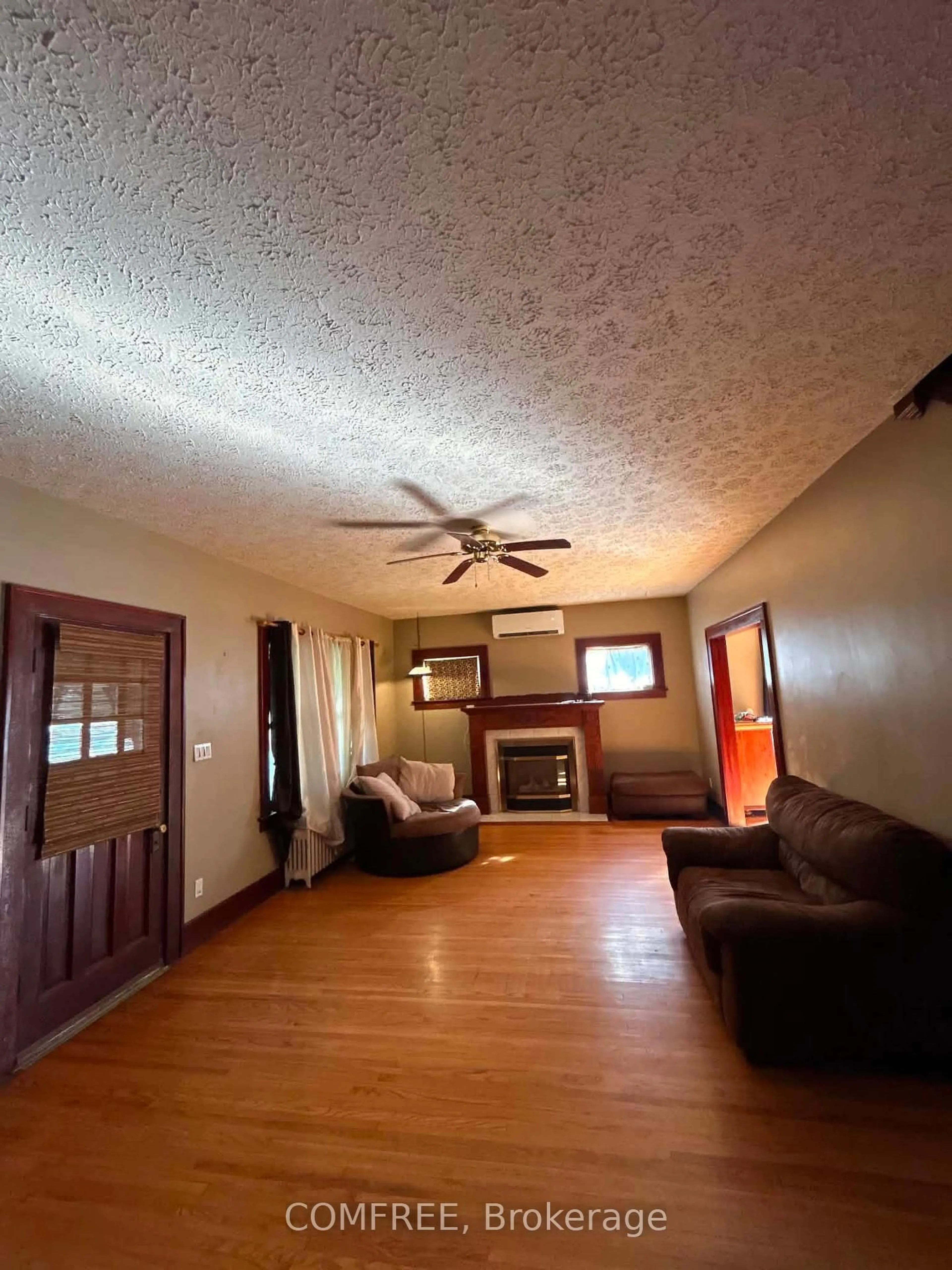 A pic of a room for 49 Talbot St, Chatham-Kent Ontario N0P 1A0