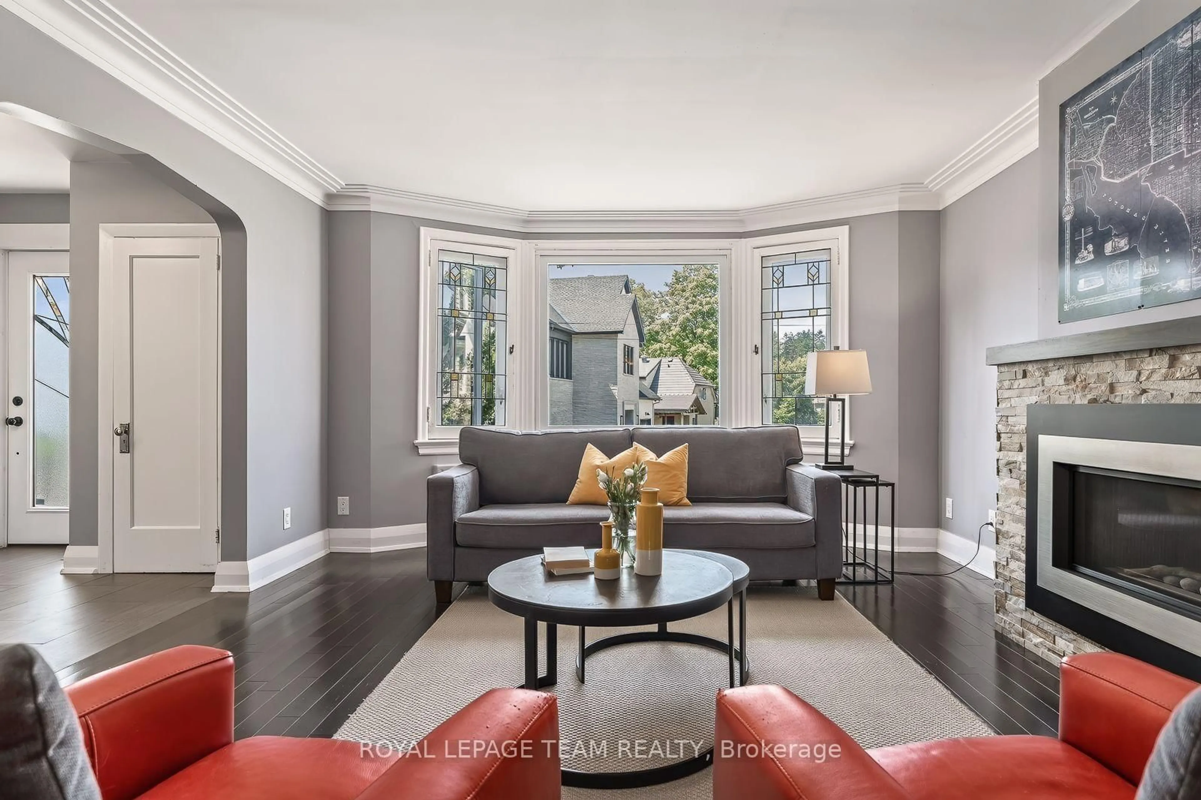 Living room with furniture, unknown for 111 Ivy Cres, Ottawa Ontario K1M 1Y1