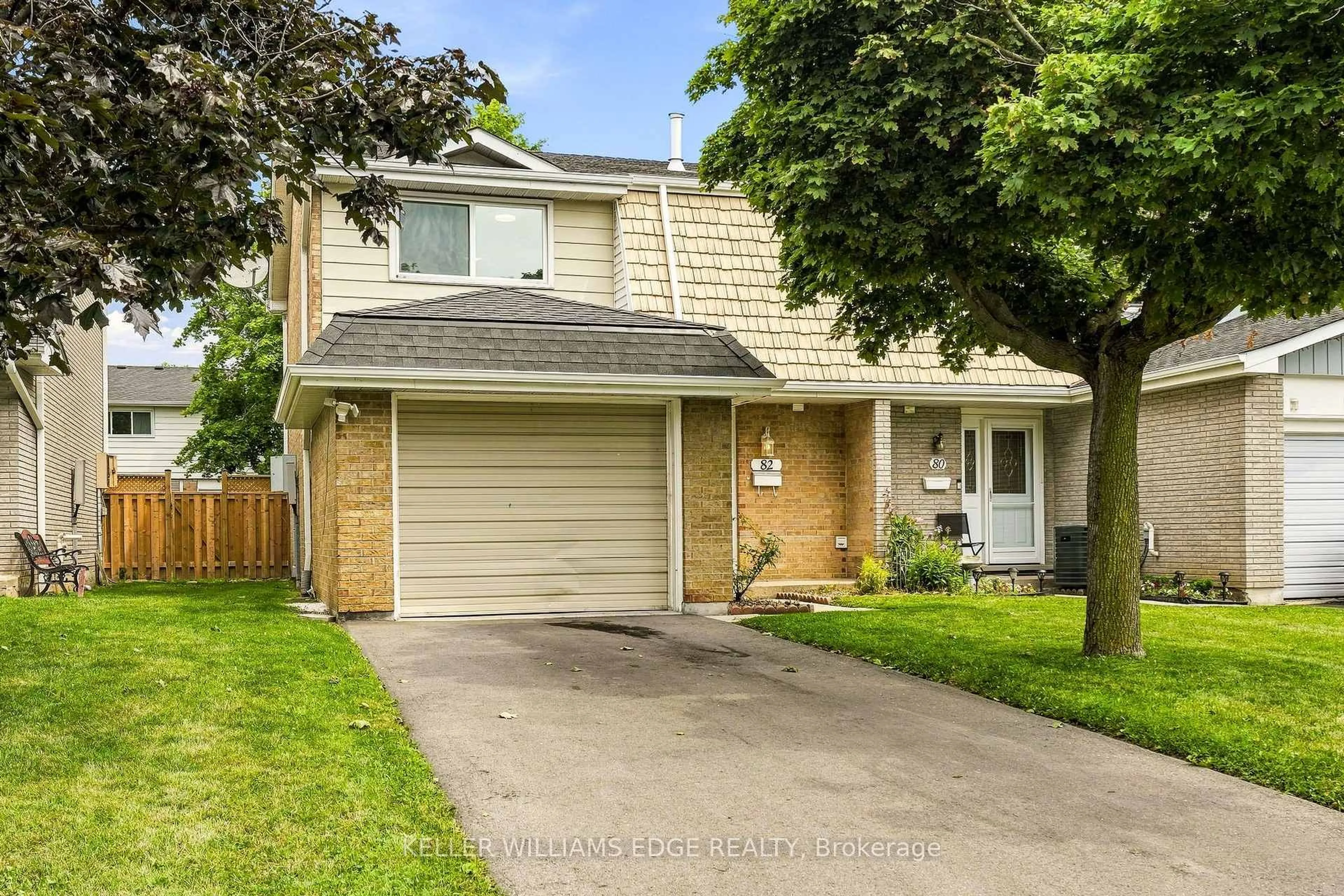 Home with vinyl exterior material, street for 82 St. Andrews Dr, Hamilton Ontario L8K 6H4