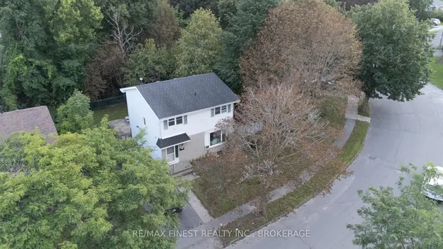 33 Calderwood Dr, Kingston 3