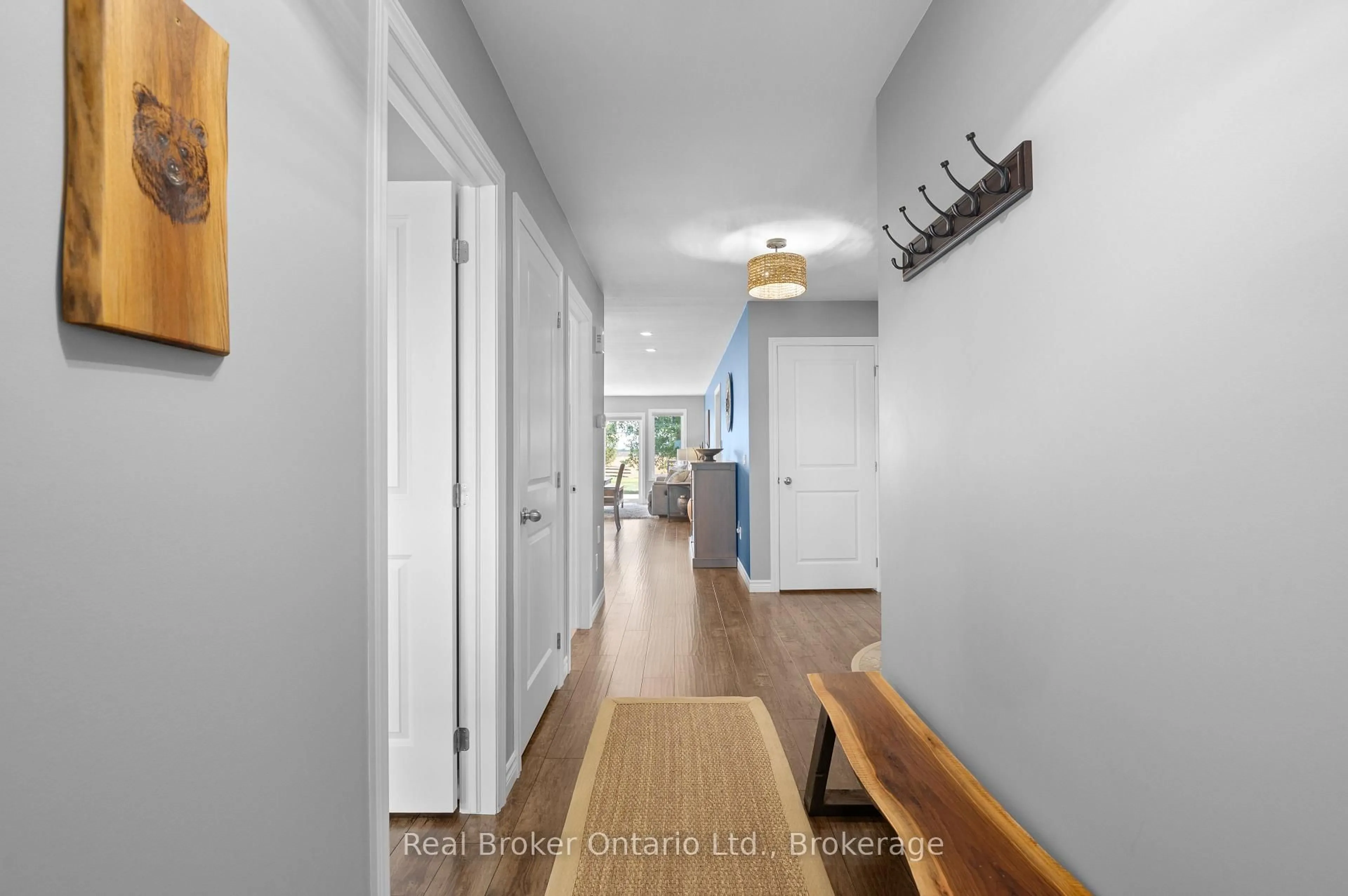 Indoor entryway for 157 Clyde St, Morris Turnberry Ontario N0G 1G0