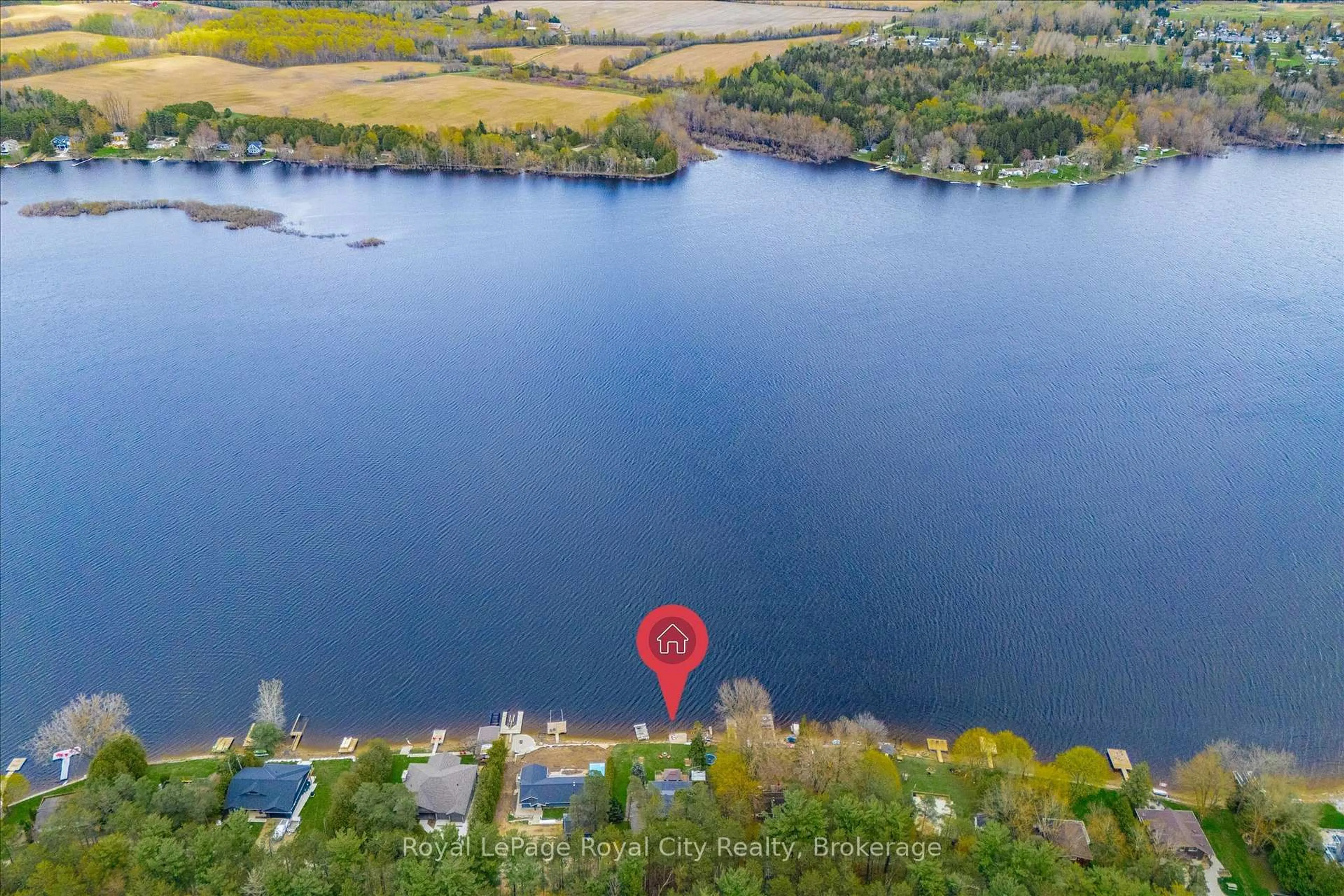 A pic from outside/outdoor area/front of a property/back of a property/a pic from drone, water/lake/river/ocean view for 335 Third St, Centre Wellington Ontario N0B 1J0