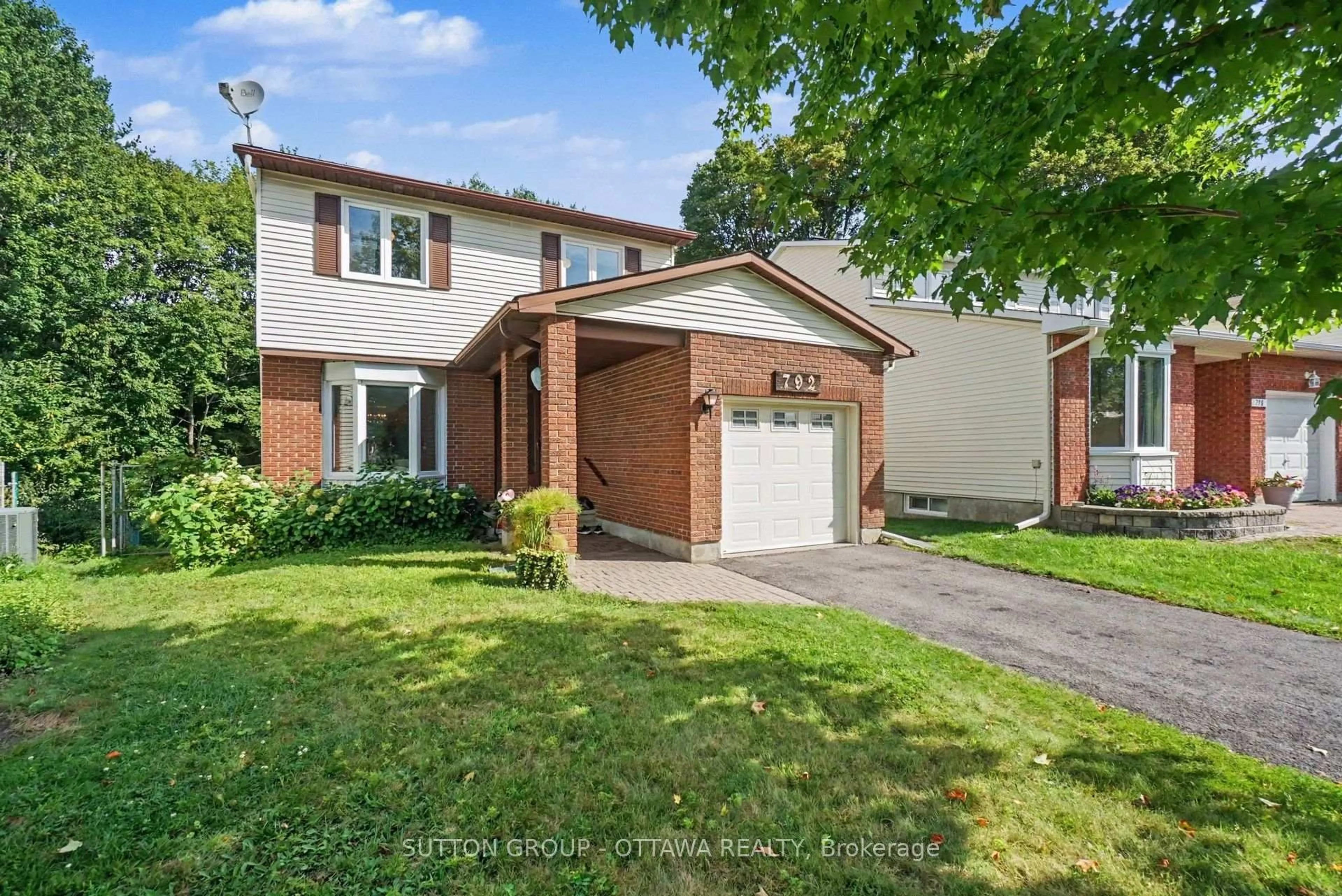 Home with brick exterior material, street for 792 Harlequin Cres, Ottawa Ontario K1E 2P3