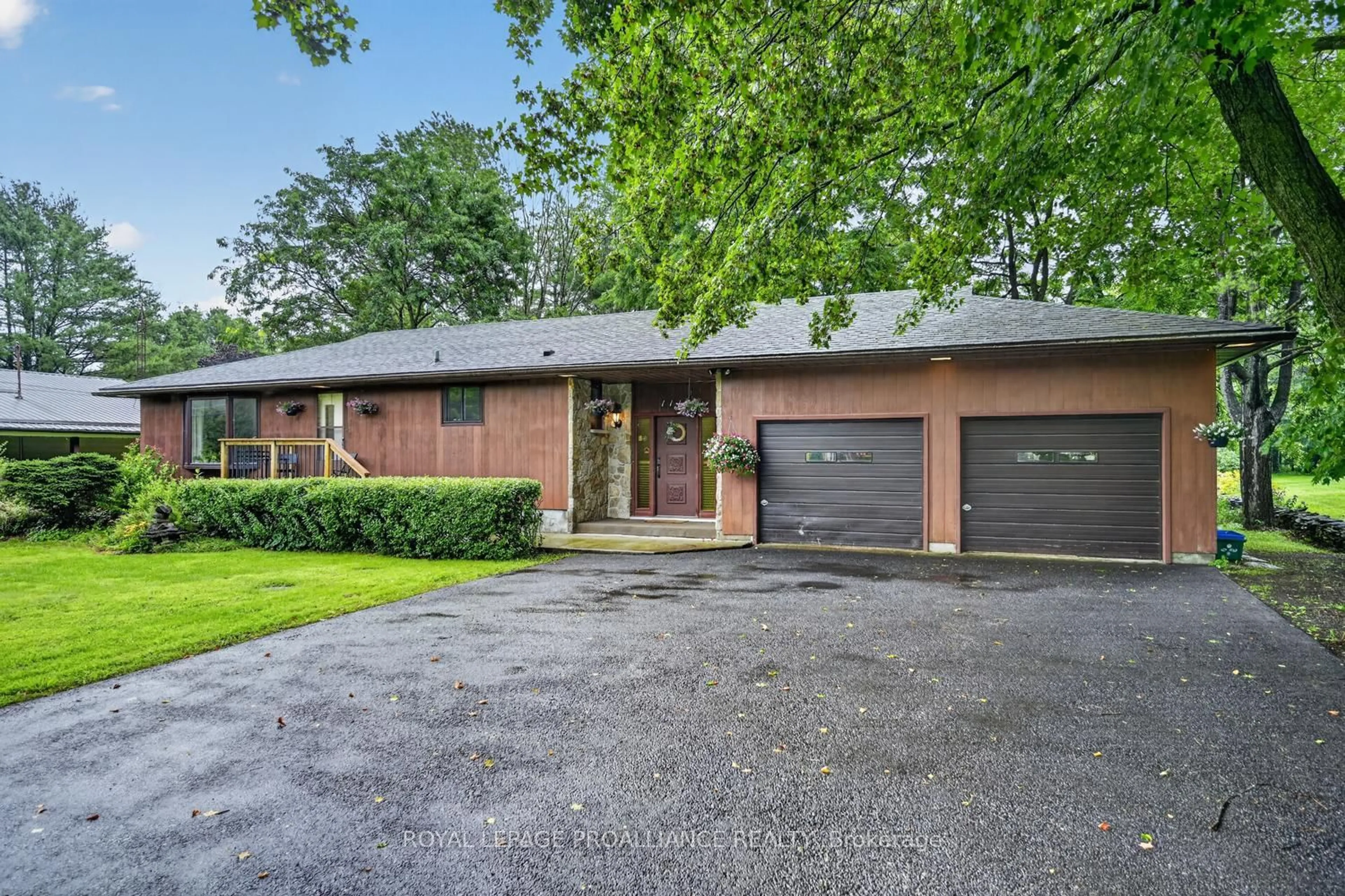 Home with brick exterior material, street for 1115 Centennial Rd, Brockville Ontario K6V 5T4