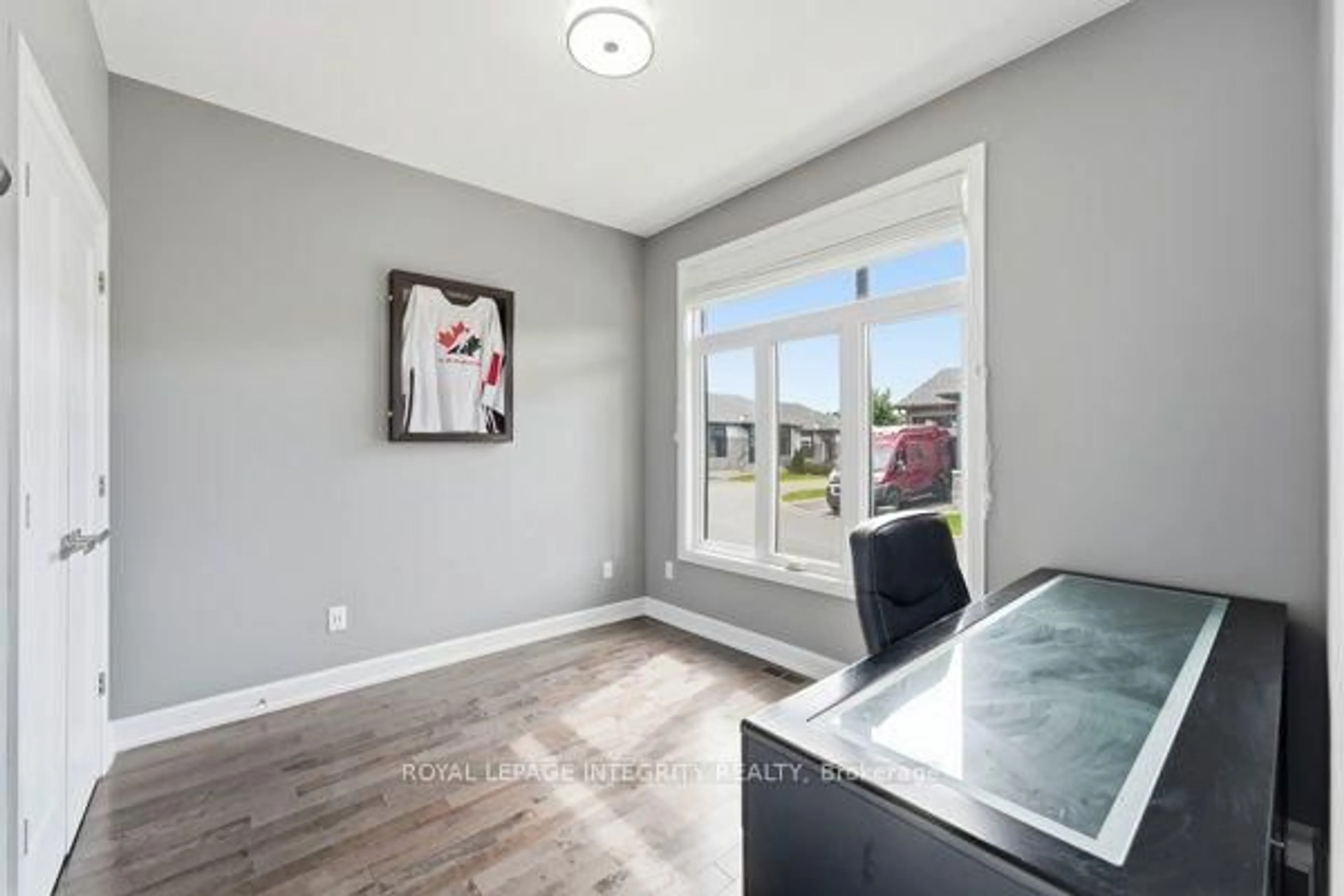 A pic of a room for 33 Solara Private, Clarence-Rockland Ontario K4K 1P5