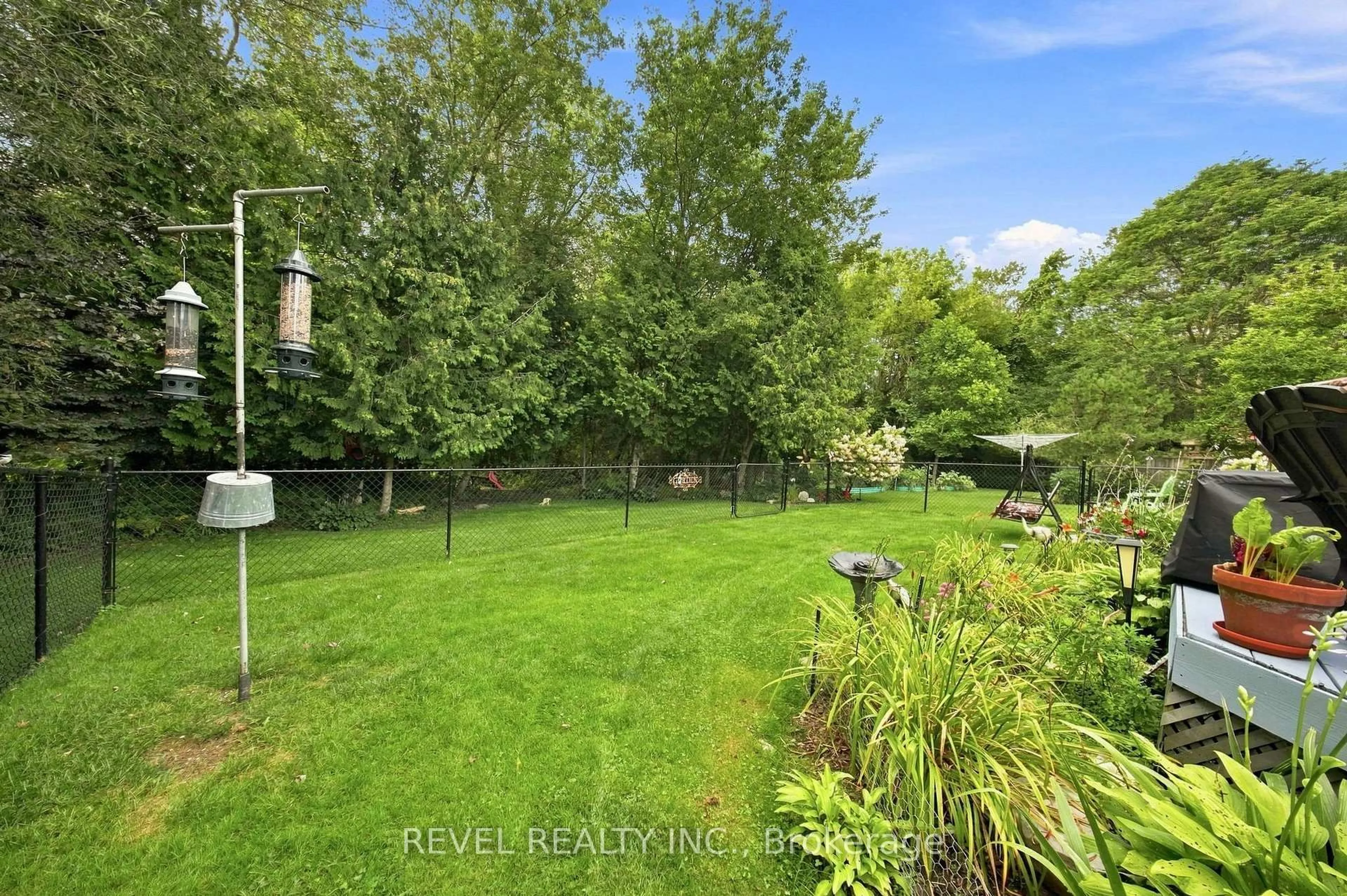 A pic from outside/outdoor area/front of a property/back of a property/a pic from drone, forest/trees view for 445 Nickerson Dr, Cobourg Ontario K9A 1A9
