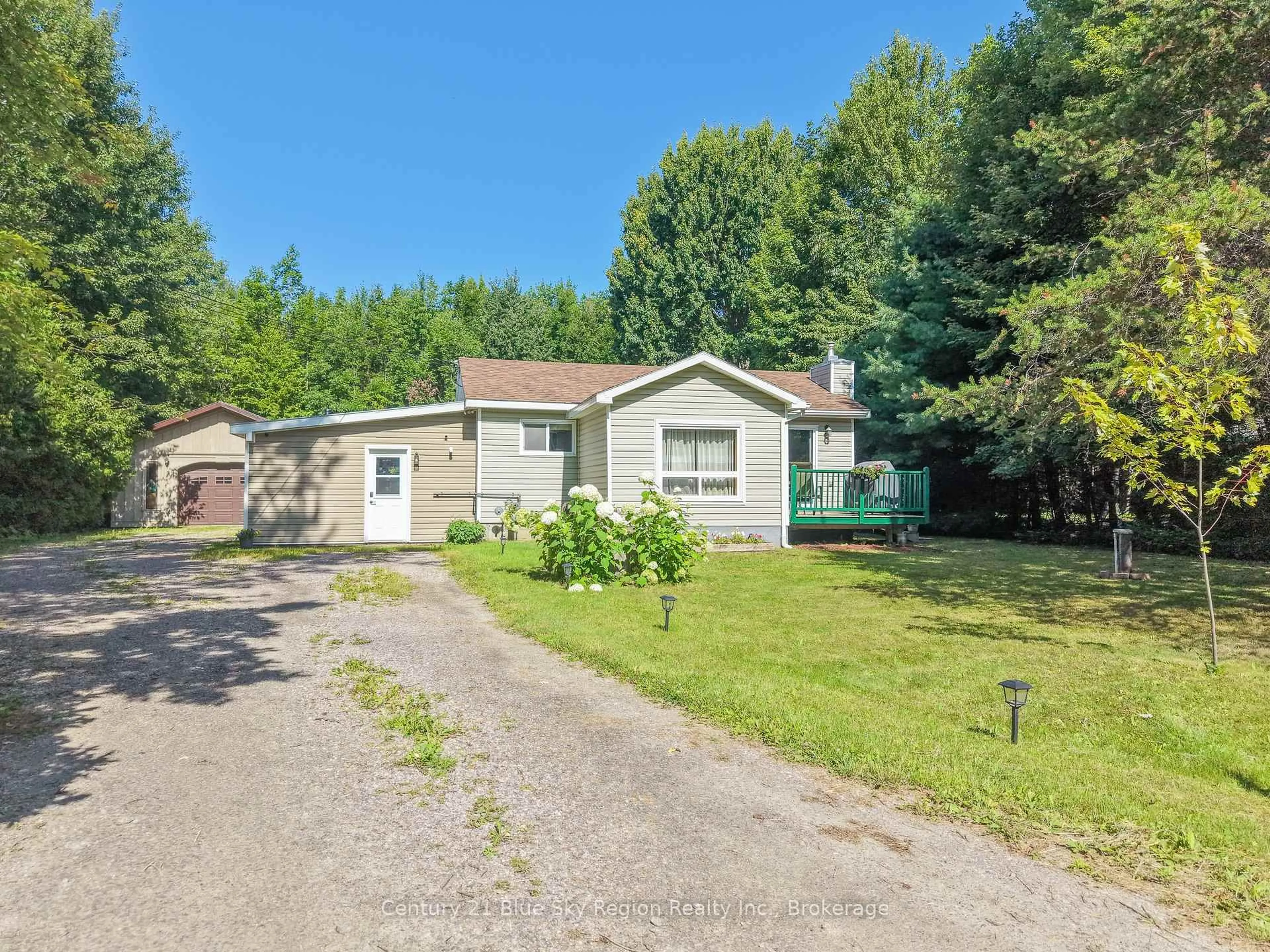 Shed for 1004 Jocko Point Rd, North Bay Ontario P1B 8G5