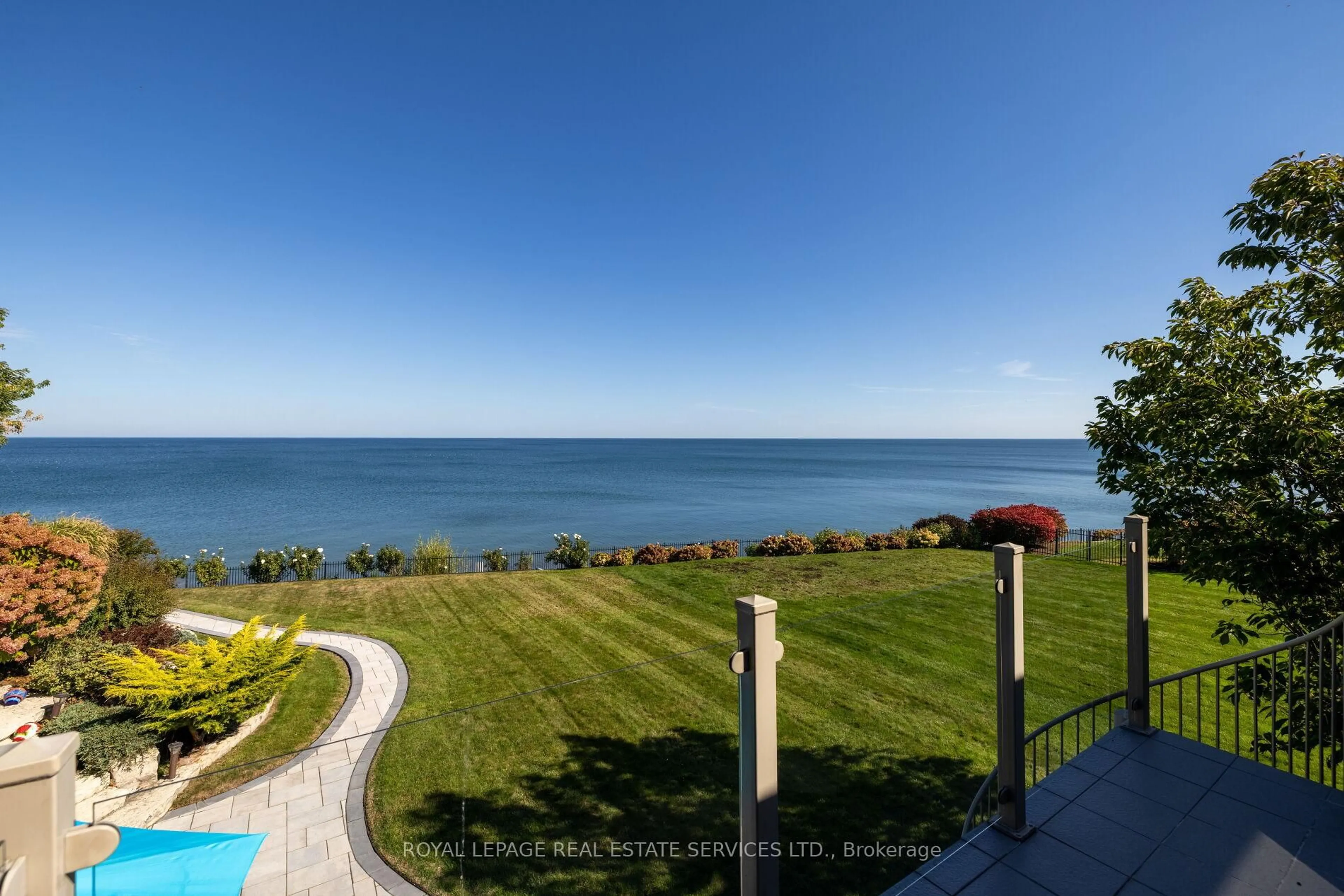 Patio, water/lake/river/ocean view for 61 Lake St #3, Grimsby Ontario L3M 2G6