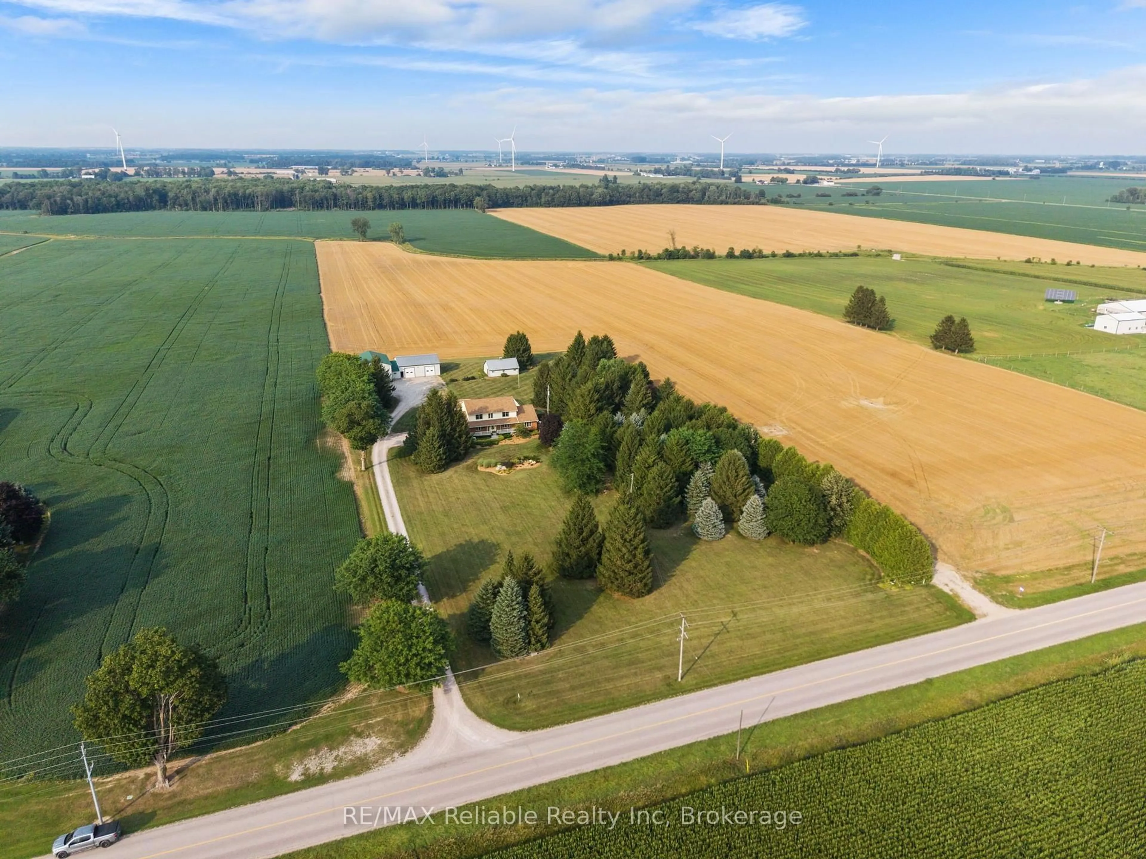 A pic from outside/outdoor area/front of a property/back of a property/a pic from drone, unknown for 43804 Hydro Line Rd, Huron East Ontario N0K 1W0