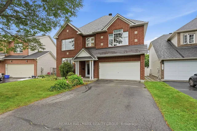 563 EVANGELINE St, Ottawa 4