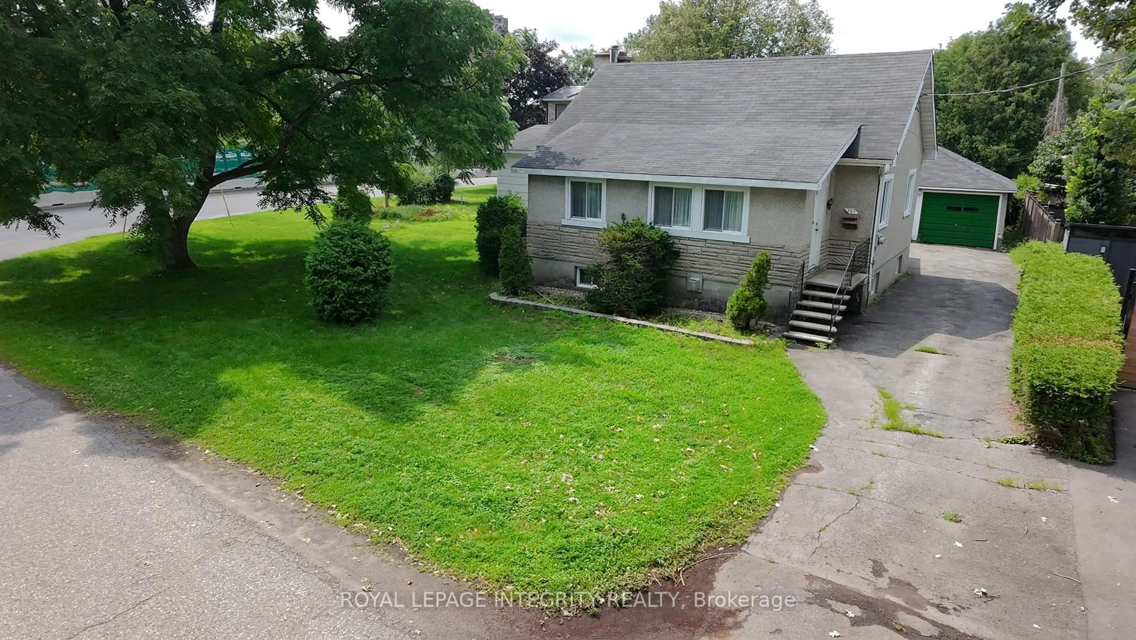 A pic from outside/outdoor area/front of a property/back of a property/a pic from drone, street for 322 Kirchoffer Ave, Ottawa Ontario K2A 1Y3