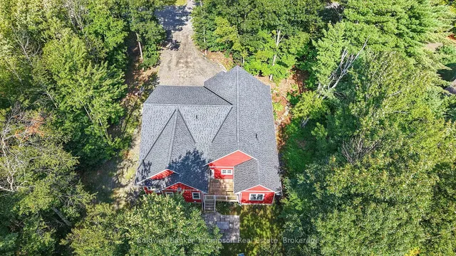 1051 Xavier St, Gravenhurst 2