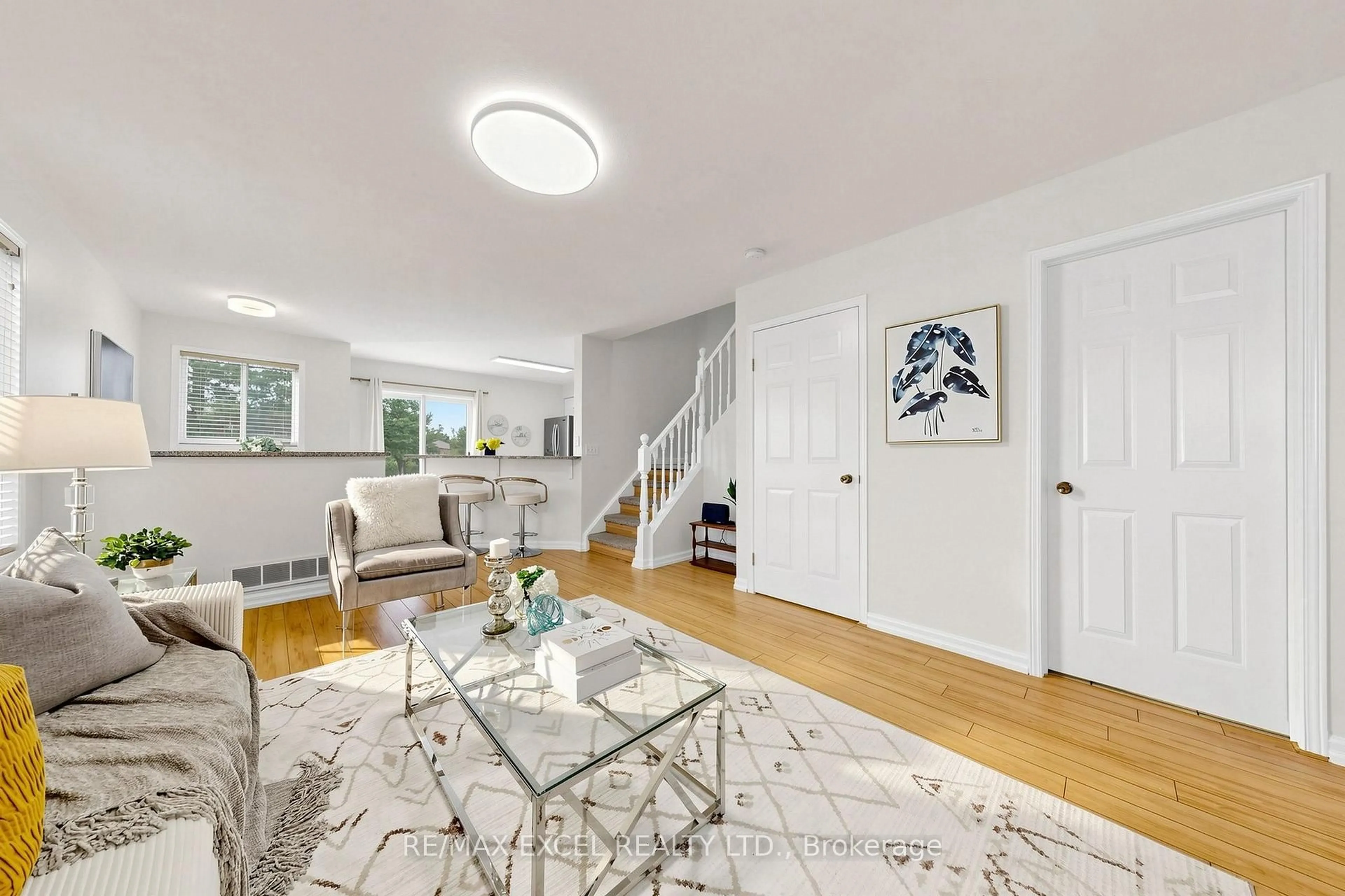 Living room with furniture, unknown for 548 Mariner Dr, Waterloo Ontario N2K 3Y8
