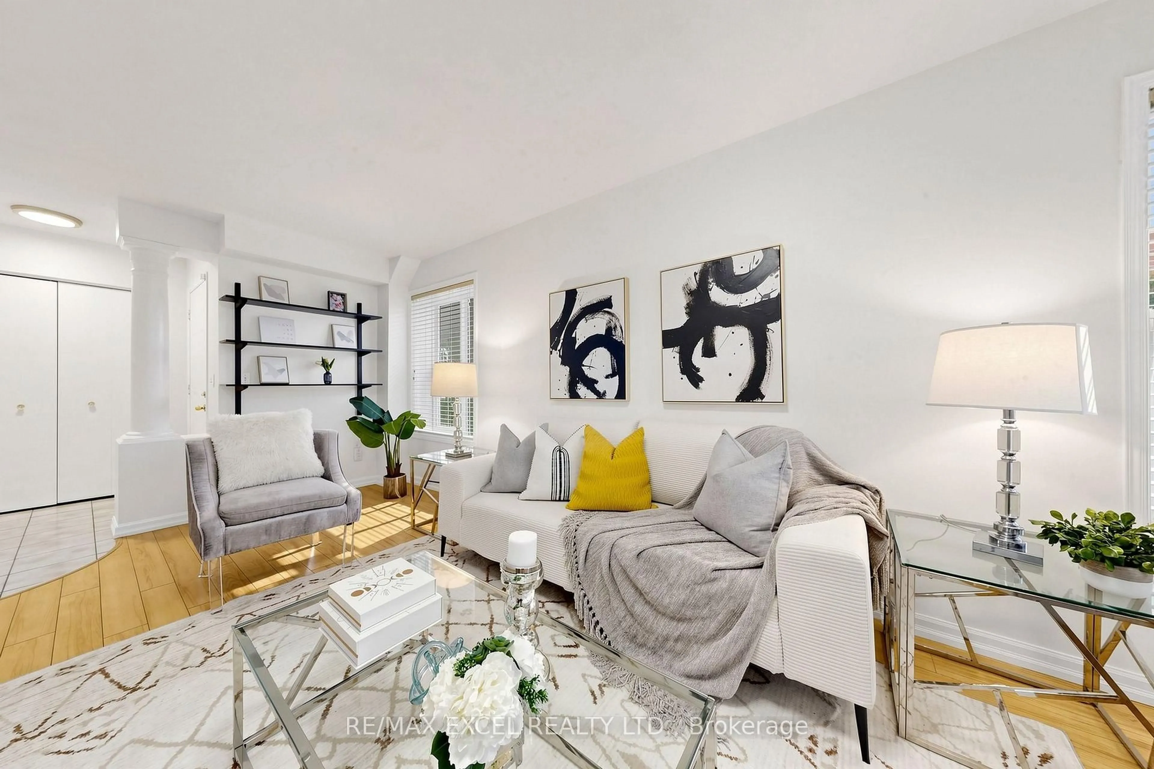 Living room with furniture, unknown for 548 Mariner Dr, Waterloo Ontario N2K 3Y8