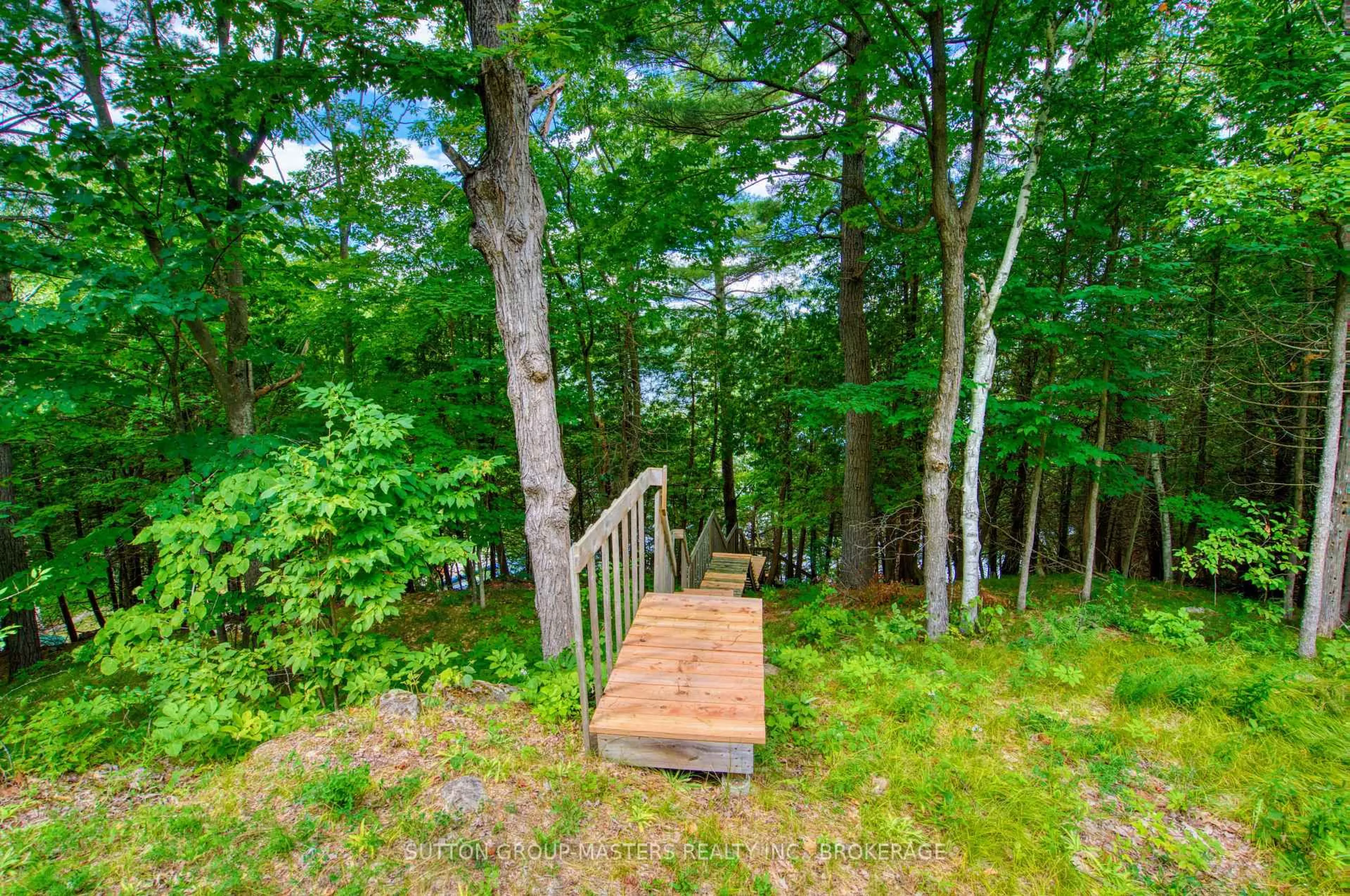 Stairs for 6559 Salmon Lake Rd, Sydenham Ontario K0H 2T0