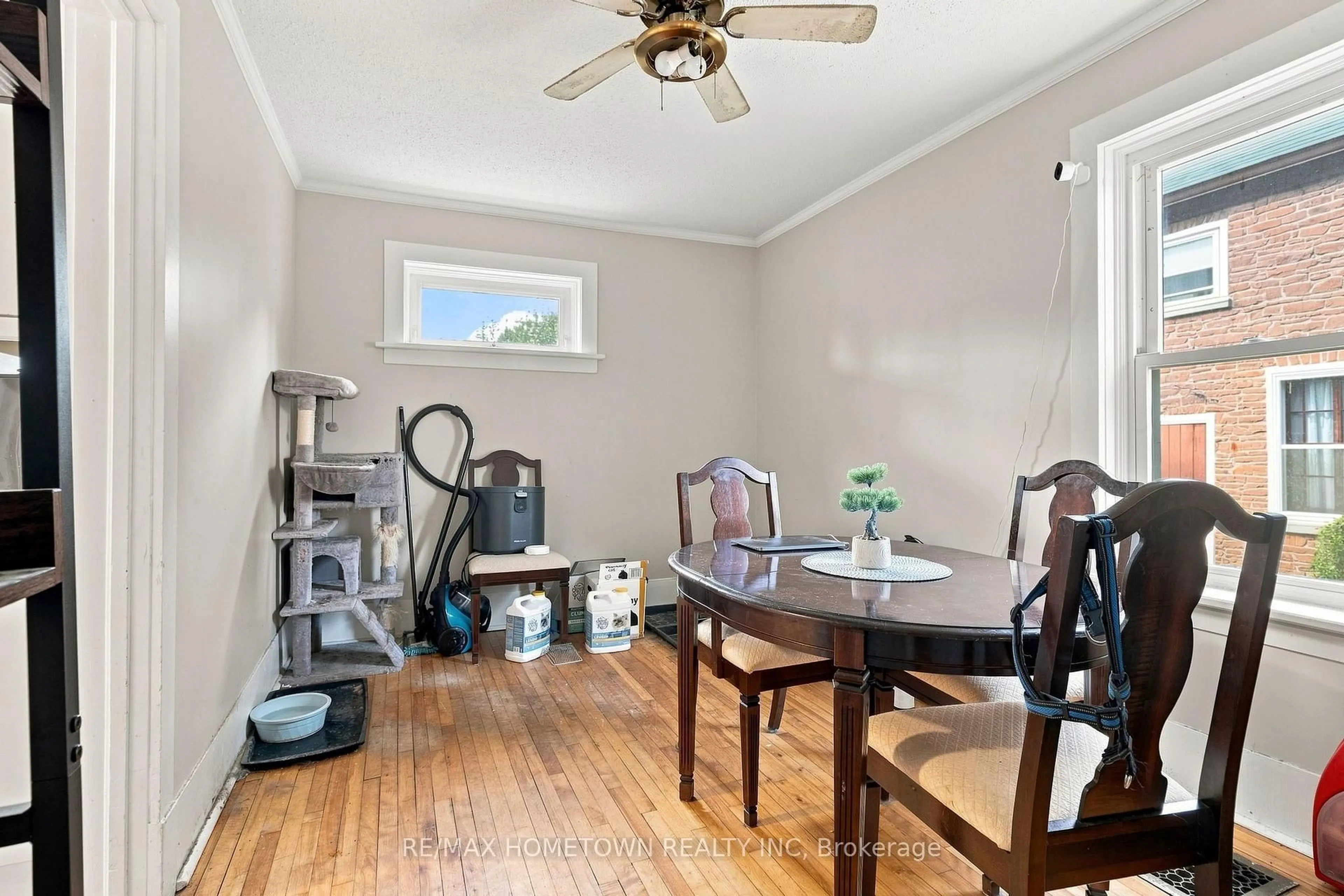 A pic of a room for 146 Park St, Prescott Ontario K0E 1T0