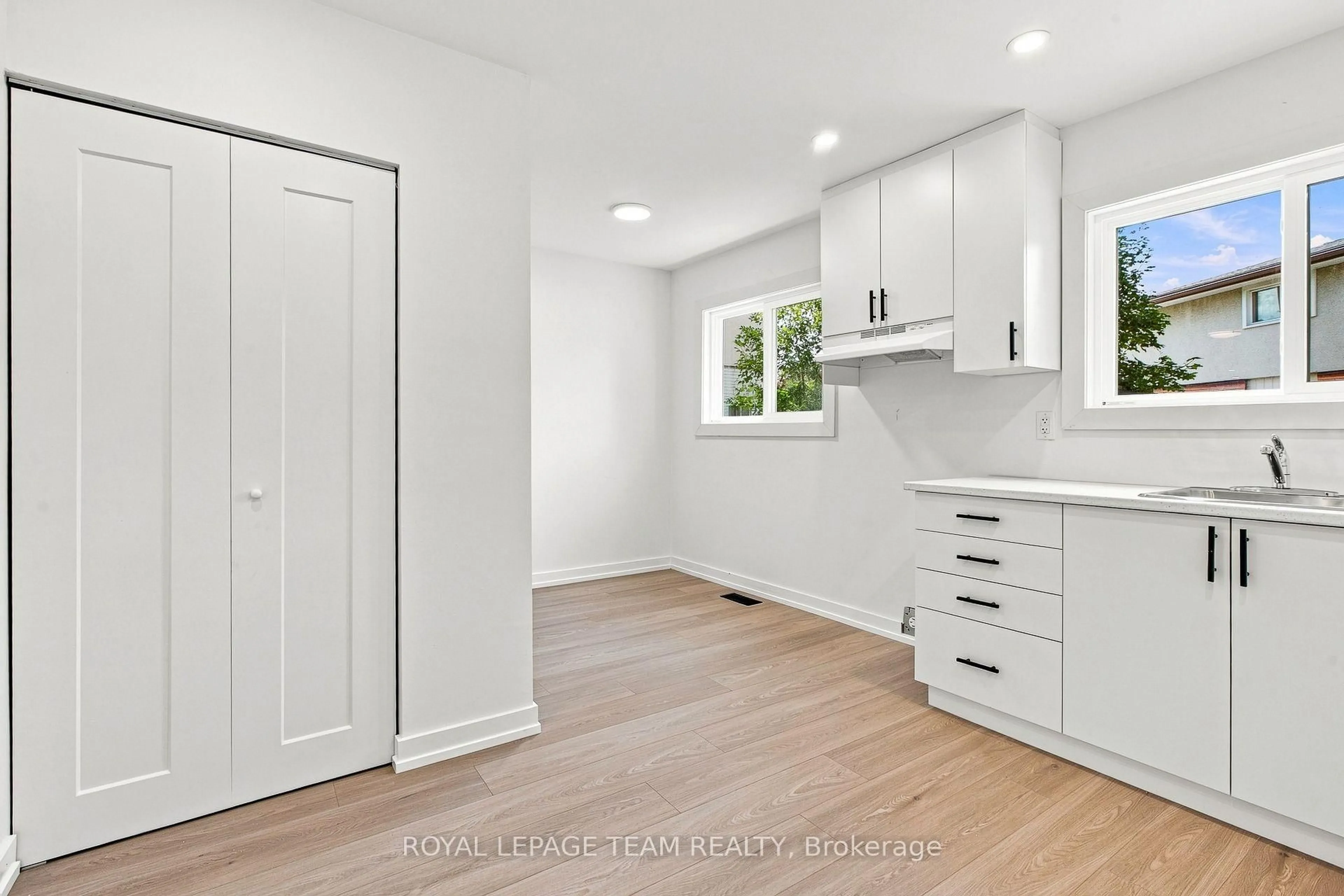 Open concept kitchen, unknown for 1001 Meadowlands Dr, Ottawa Ontario K2C 0K4