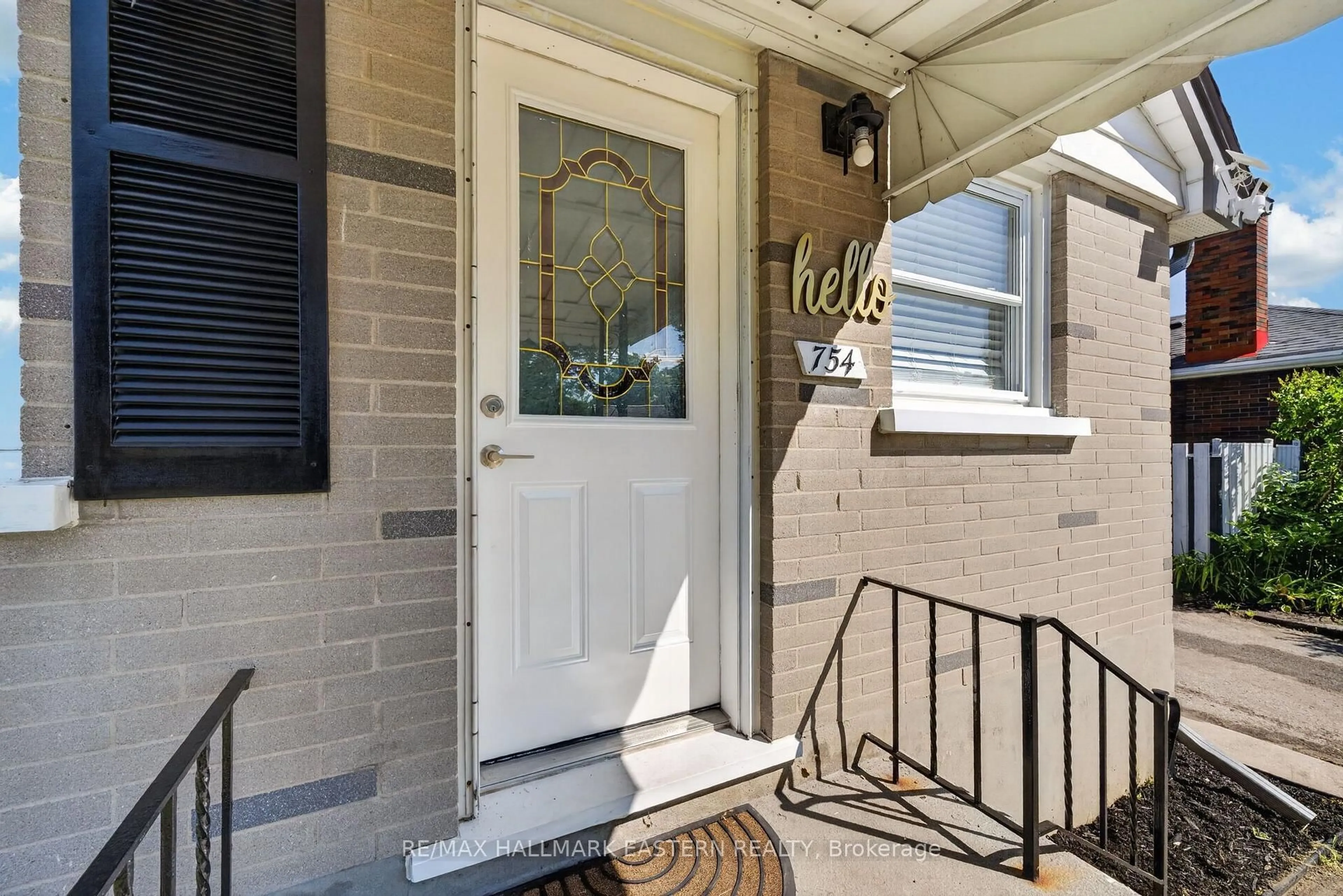 Indoor entryway for 754 CRAWFORD Pl, Peterborough Ontario K9J 3X3