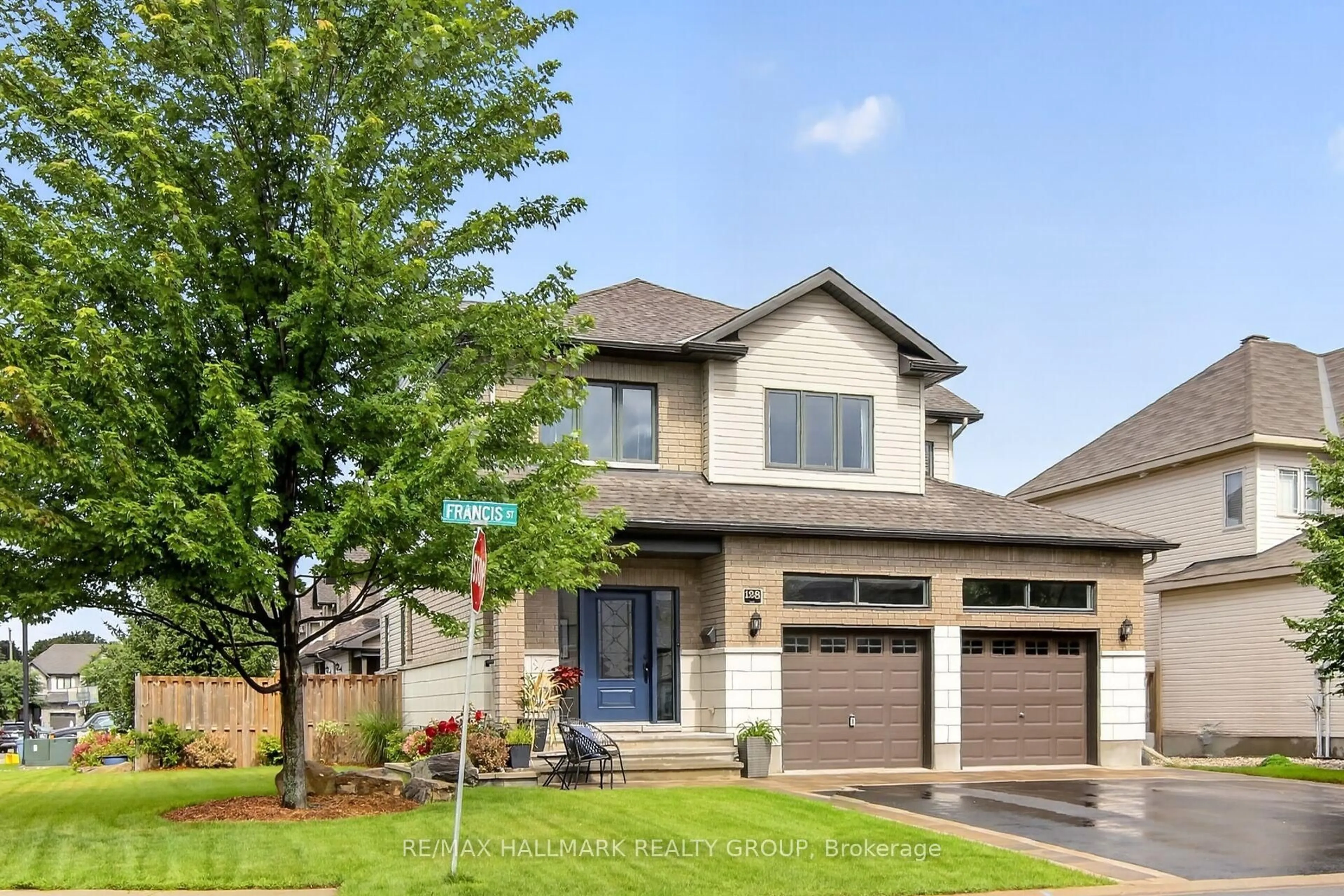 Home with brick exterior material, street for 128 Francis St, Carleton Place Ontario K7C 0E9