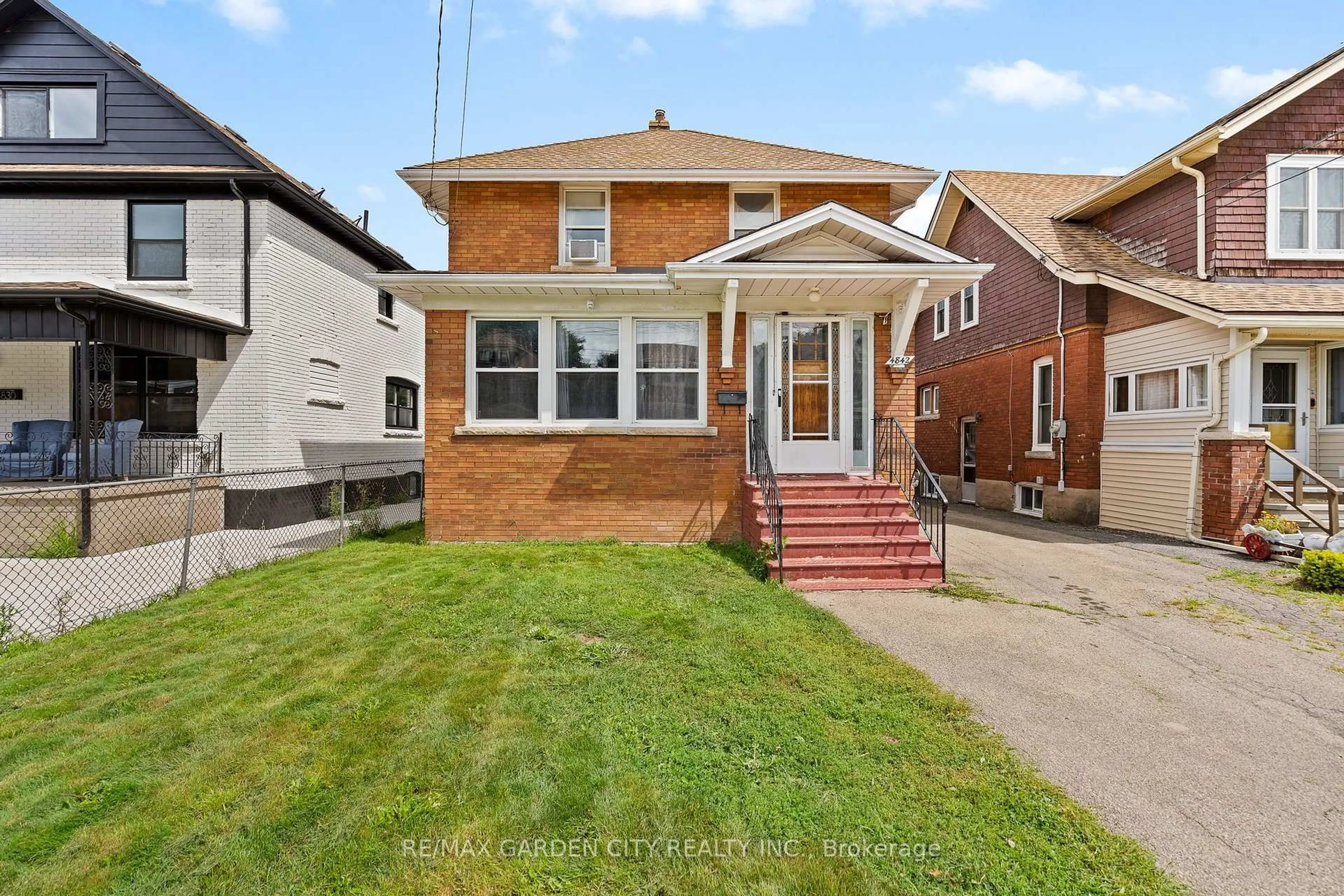Home with brick exterior material, street for 4842 Fourth Ave, Niagara Falls Ontario L2E 4P1