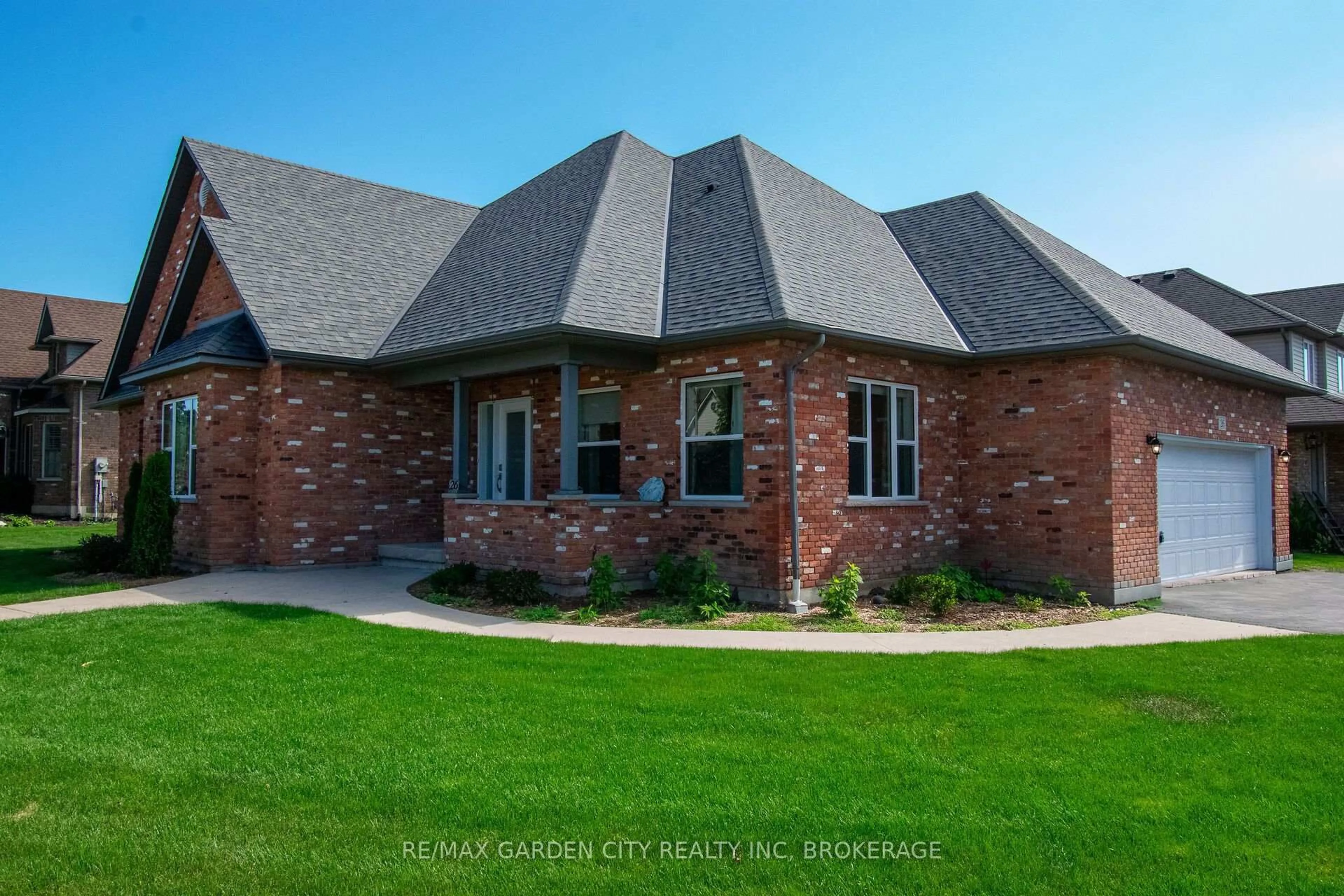Home with brick exterior material, unknown for 26 Las Rd, West Lincoln Ontario L0R 2A0