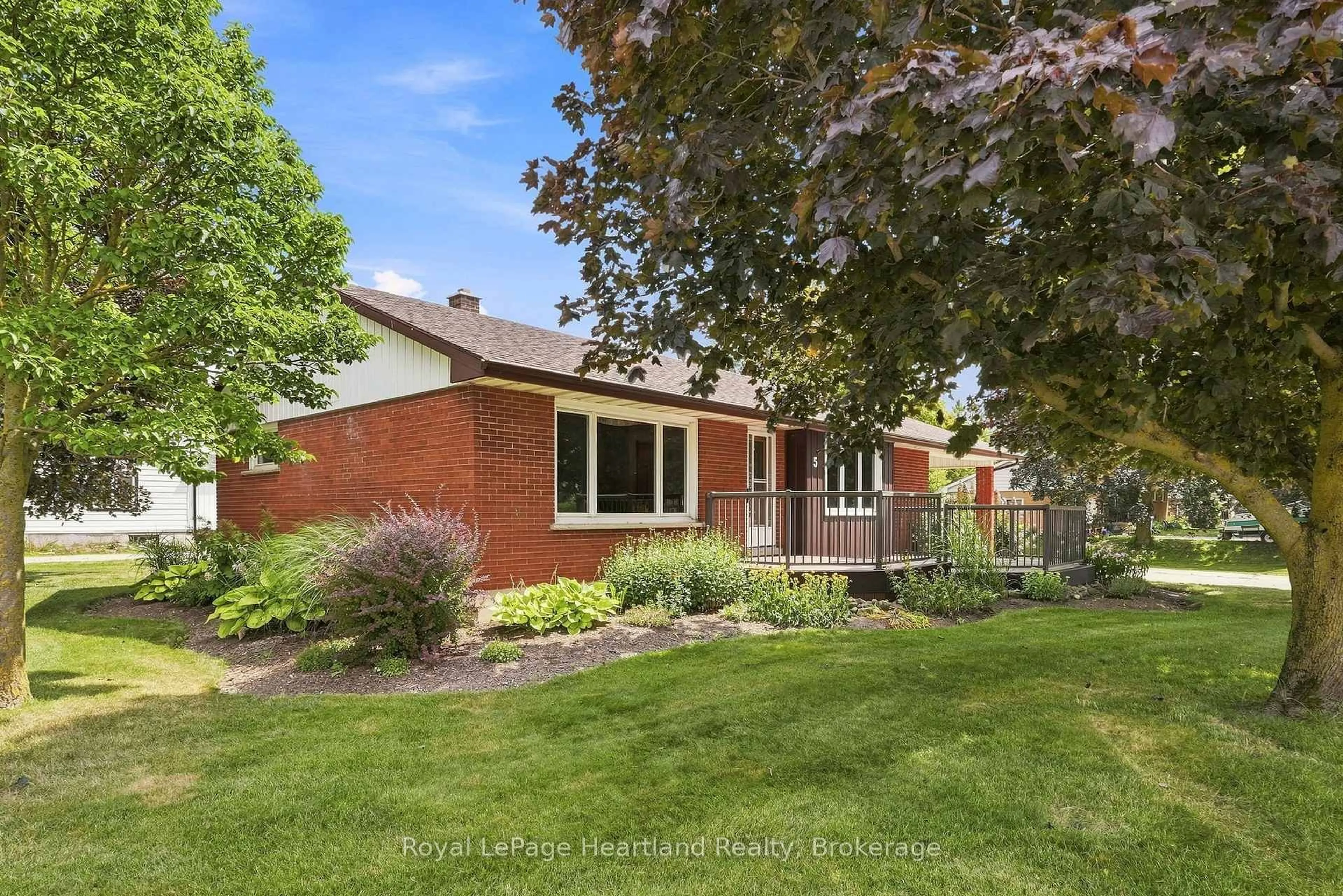 Home with brick exterior material, street for 5 King St, Minto Ontario N0G 1Z0