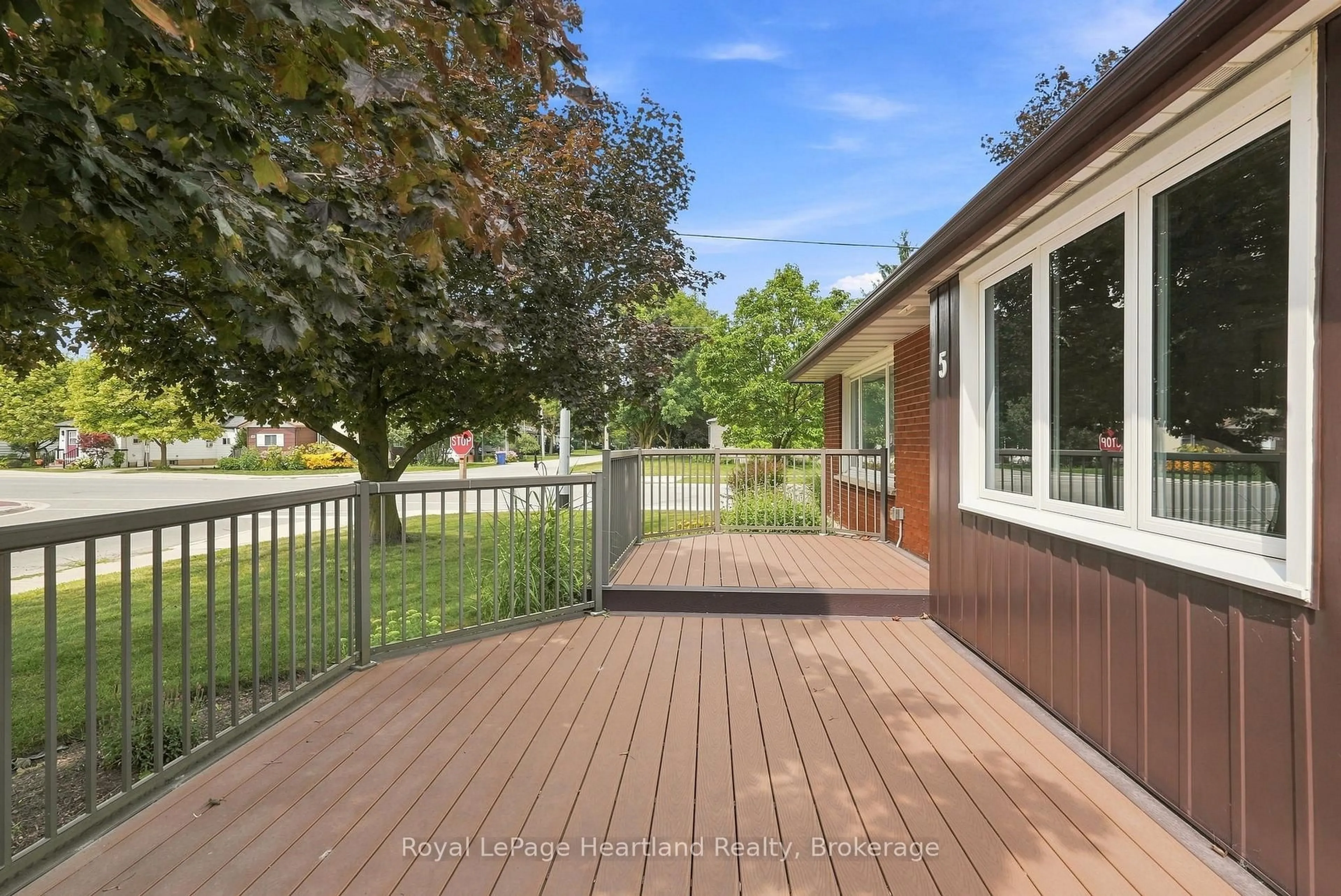 Patio, unknown for 5 King St, Minto Ontario N0G 1Z0
